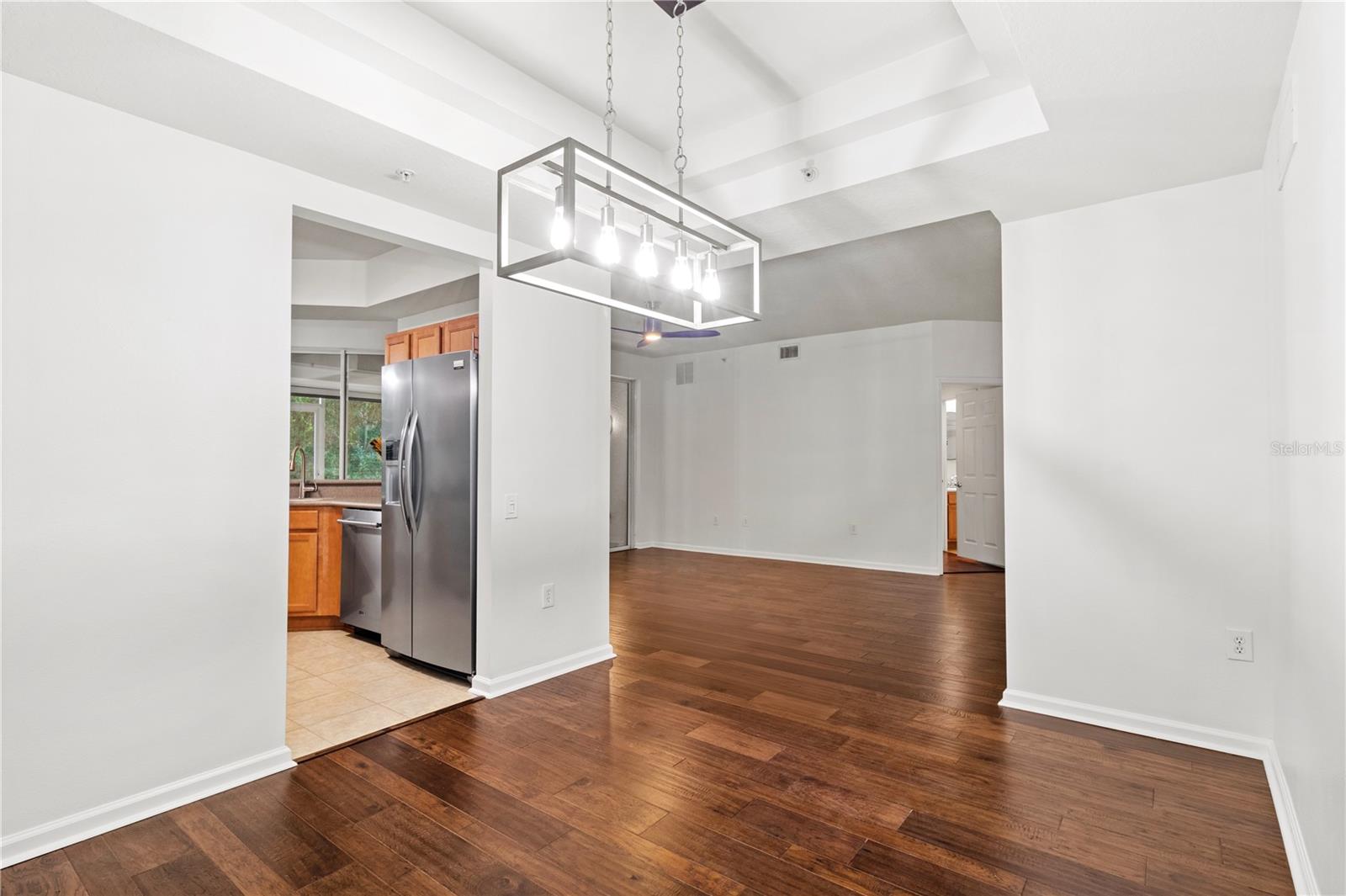 852 LANTERN WAY — photo 20