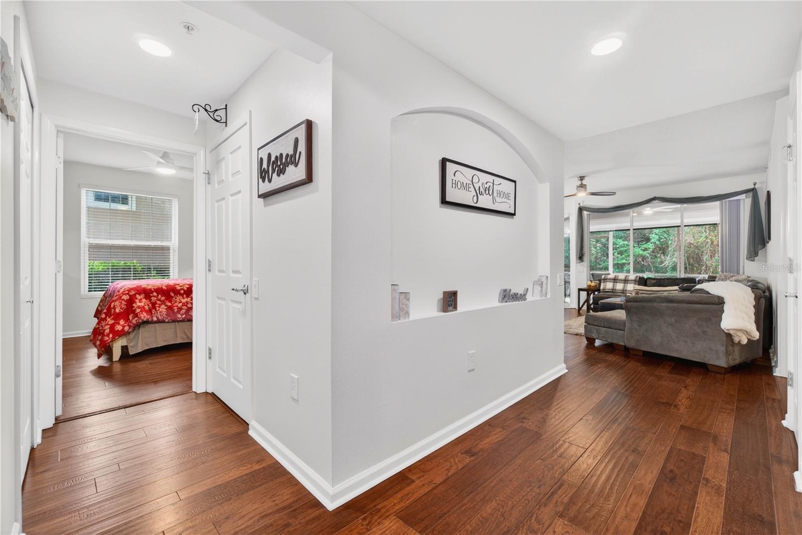 852 LANTERN WAY — photo 12