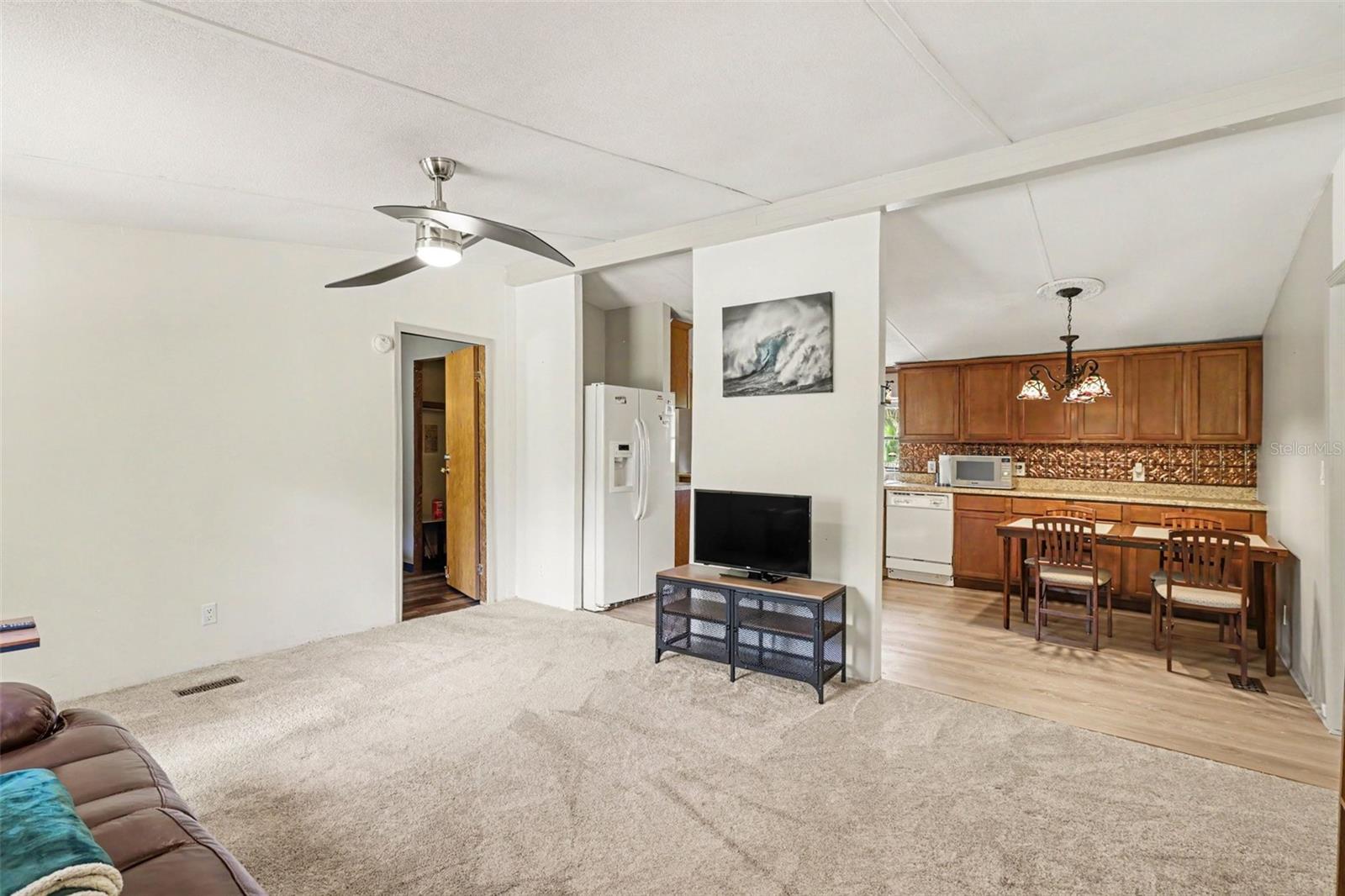 10239 LYONS AVE — photo 12