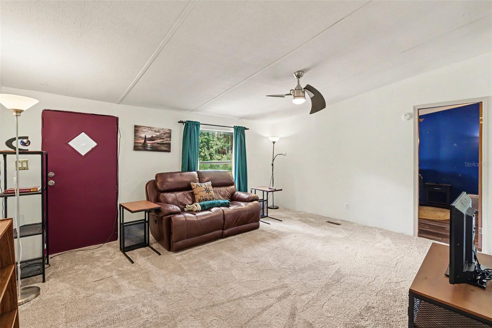 10239 LYONS AVE — photo 10