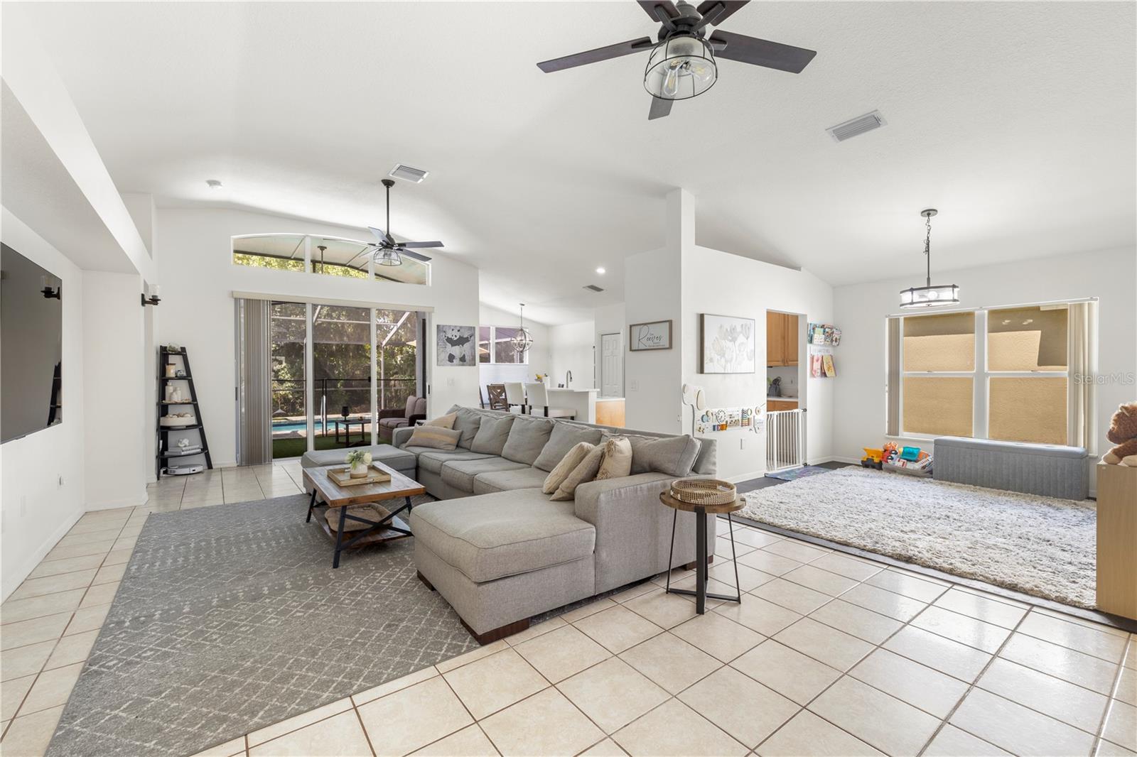 30923 IVERSON DR — photo 10