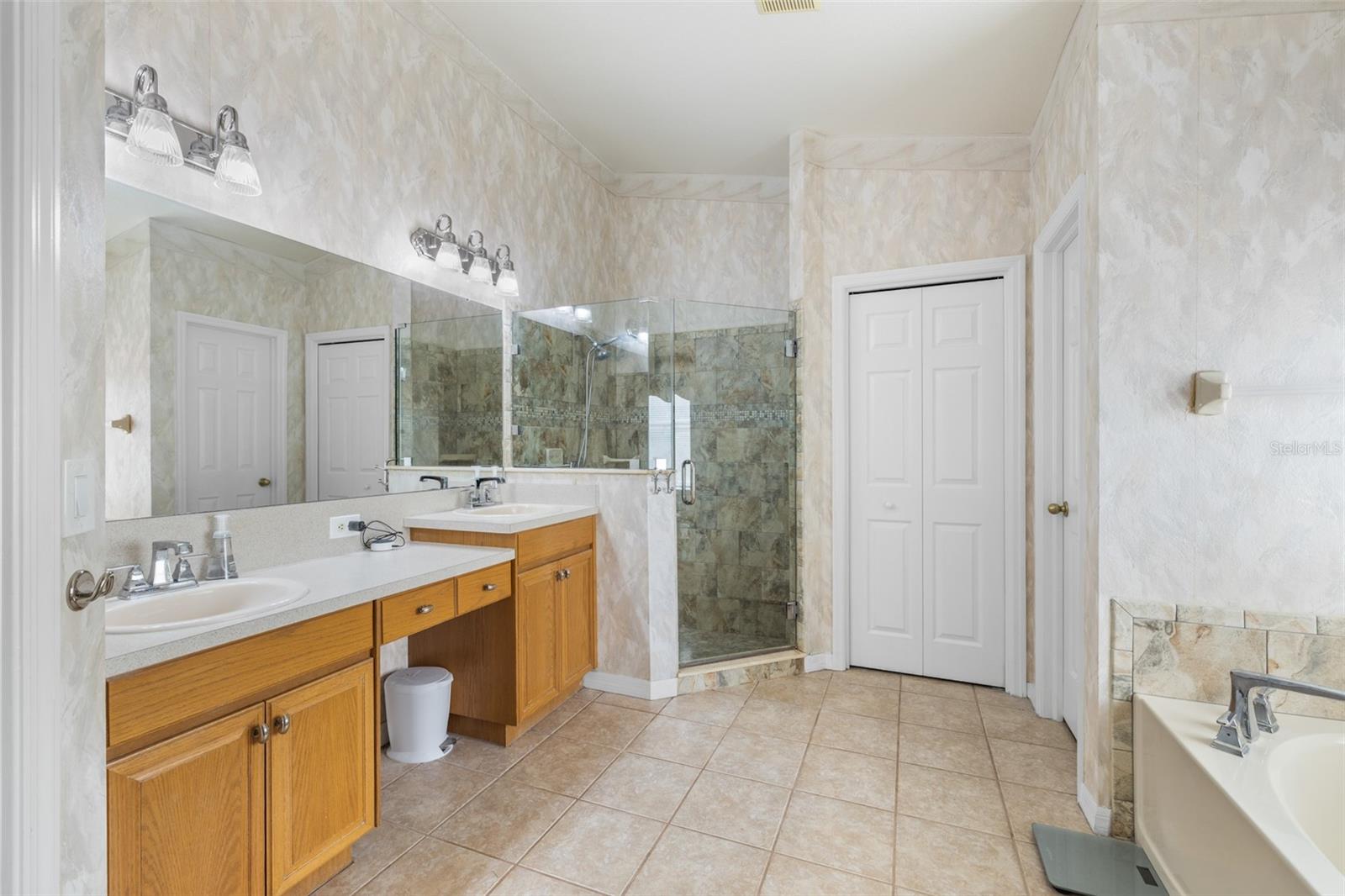 30923 IVERSON DR — photo 35