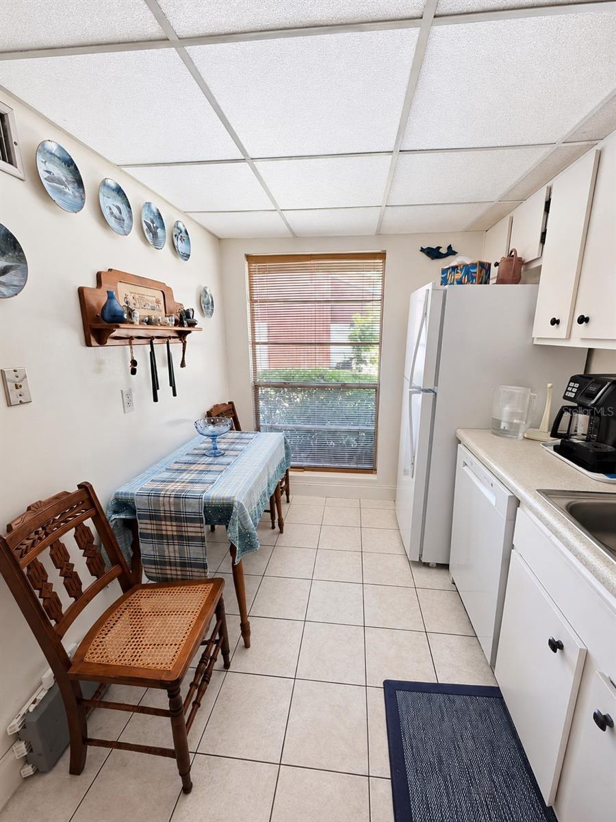 2054 SUNSET POINT RD #38 — photo 6