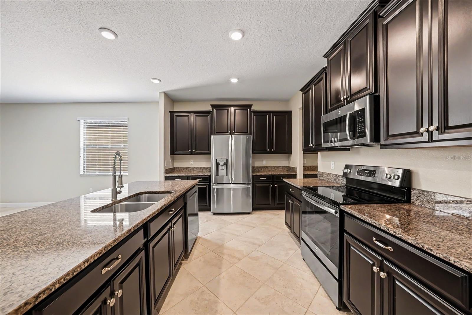 10032 SAGE CREEK DR — photo 12