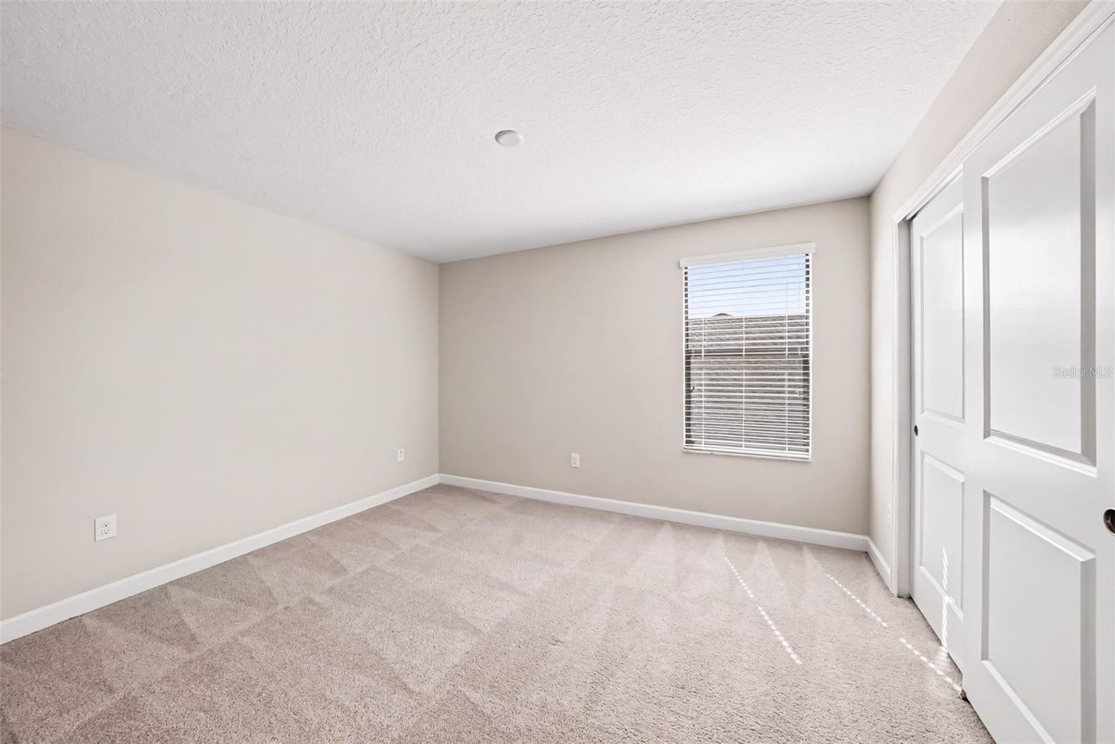 10032 SAGE CREEK DR — photo 31
