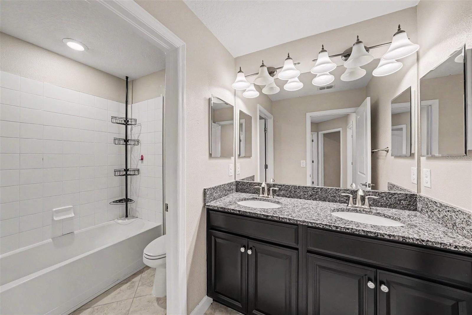 10032 SAGE CREEK DR — photo 34