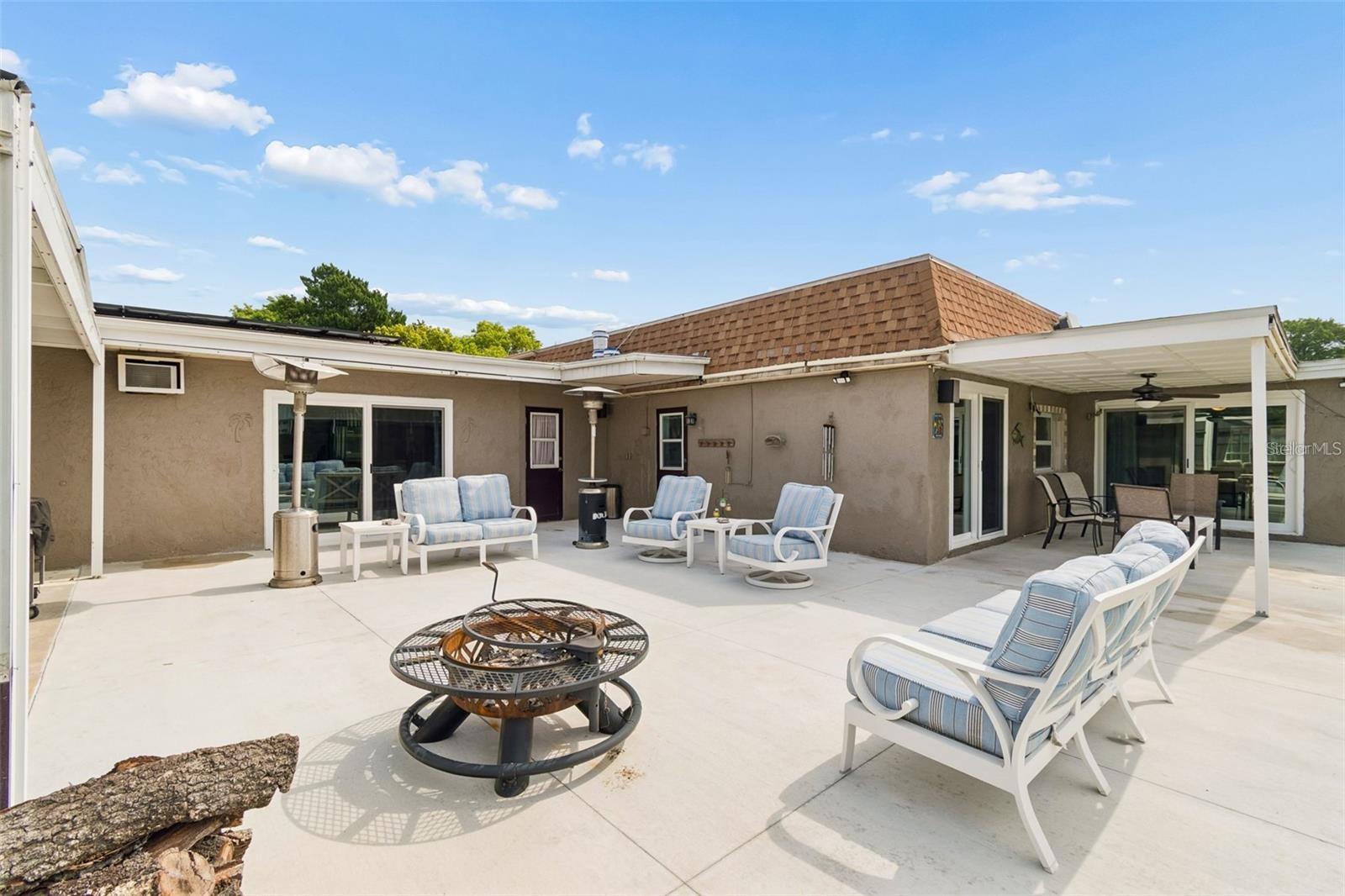 4306 NEWBURY DR — photo 28