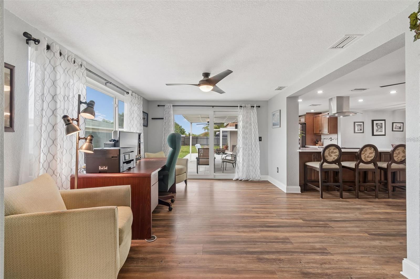 4306 NEWBURY DR — photo 16