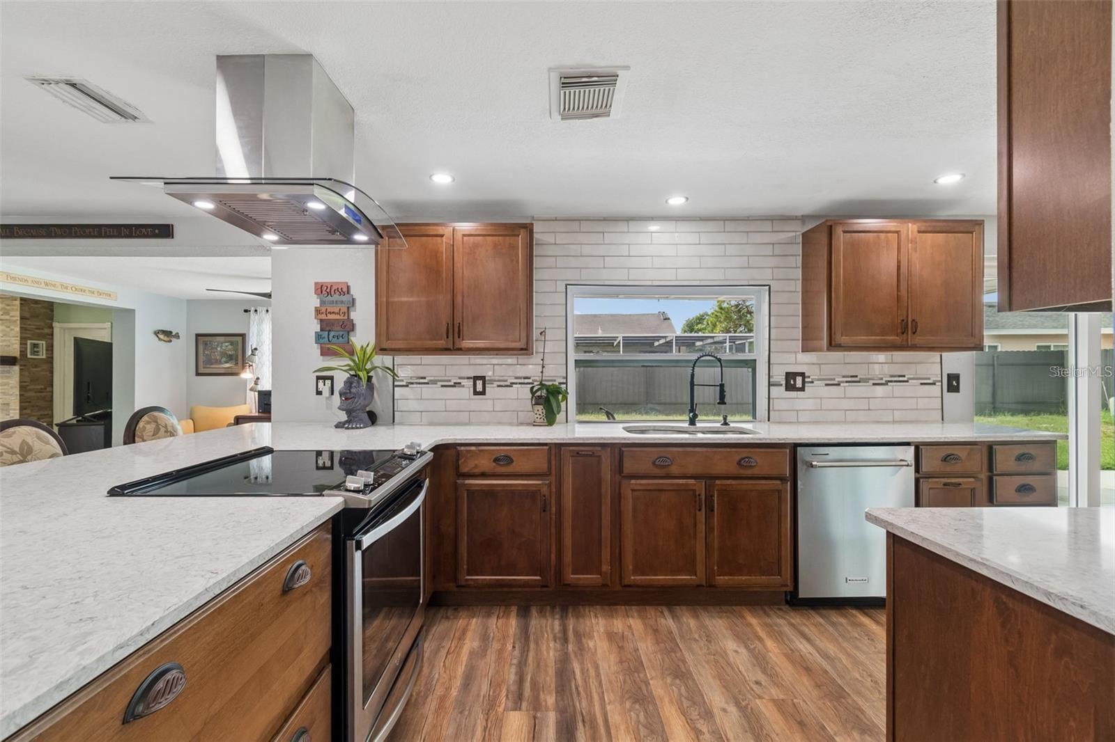 4306 NEWBURY DR — photo 10