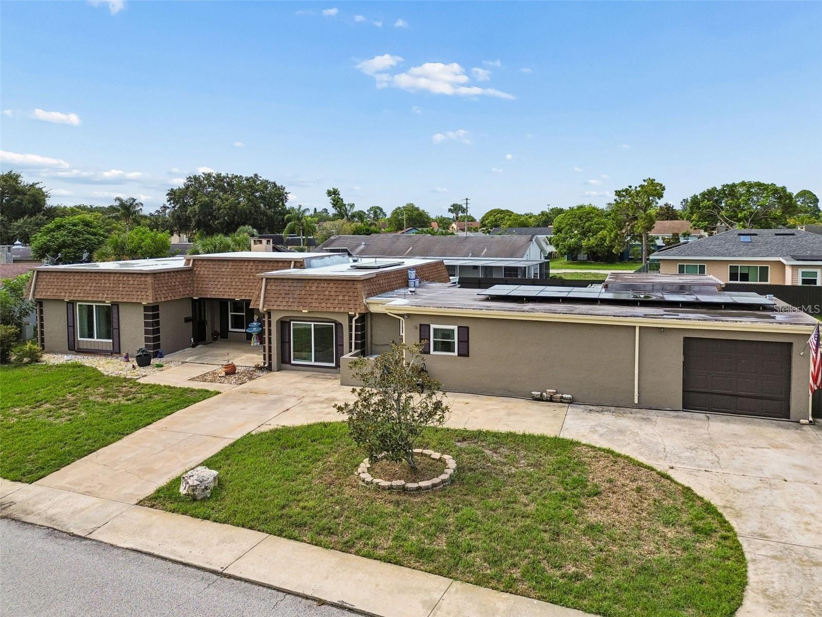4306 NEWBURY DR — photo 4