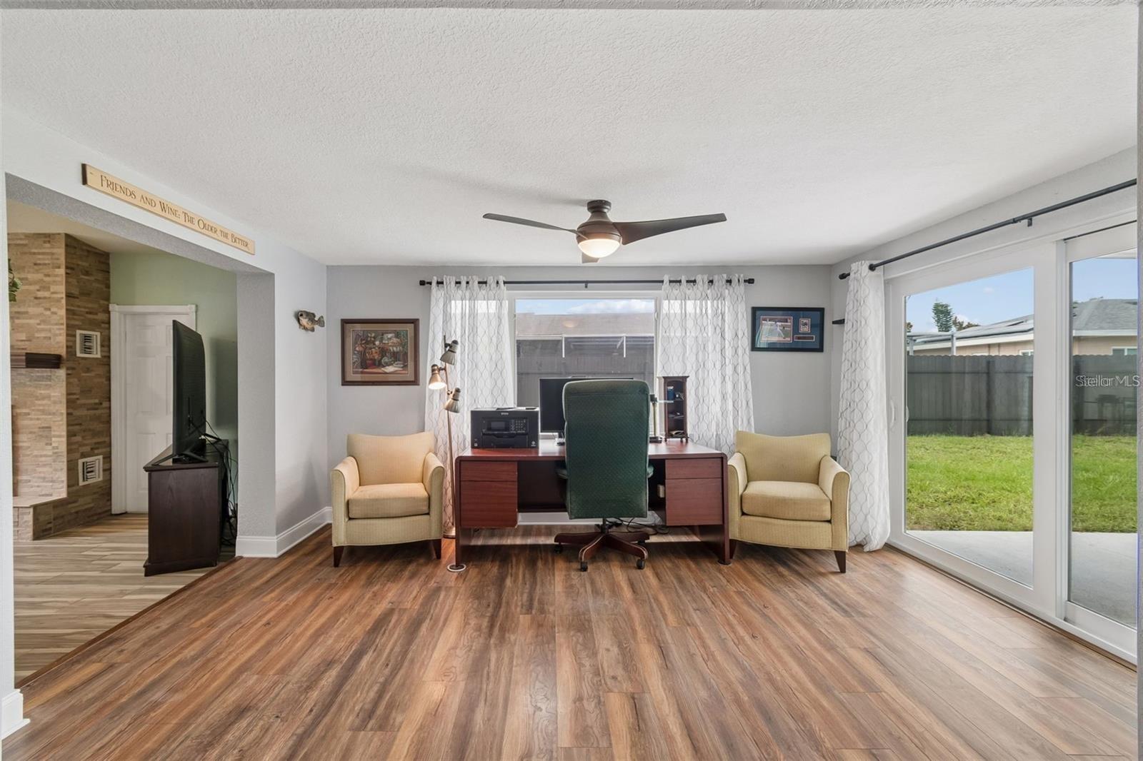 4306 NEWBURY DR — photo 15