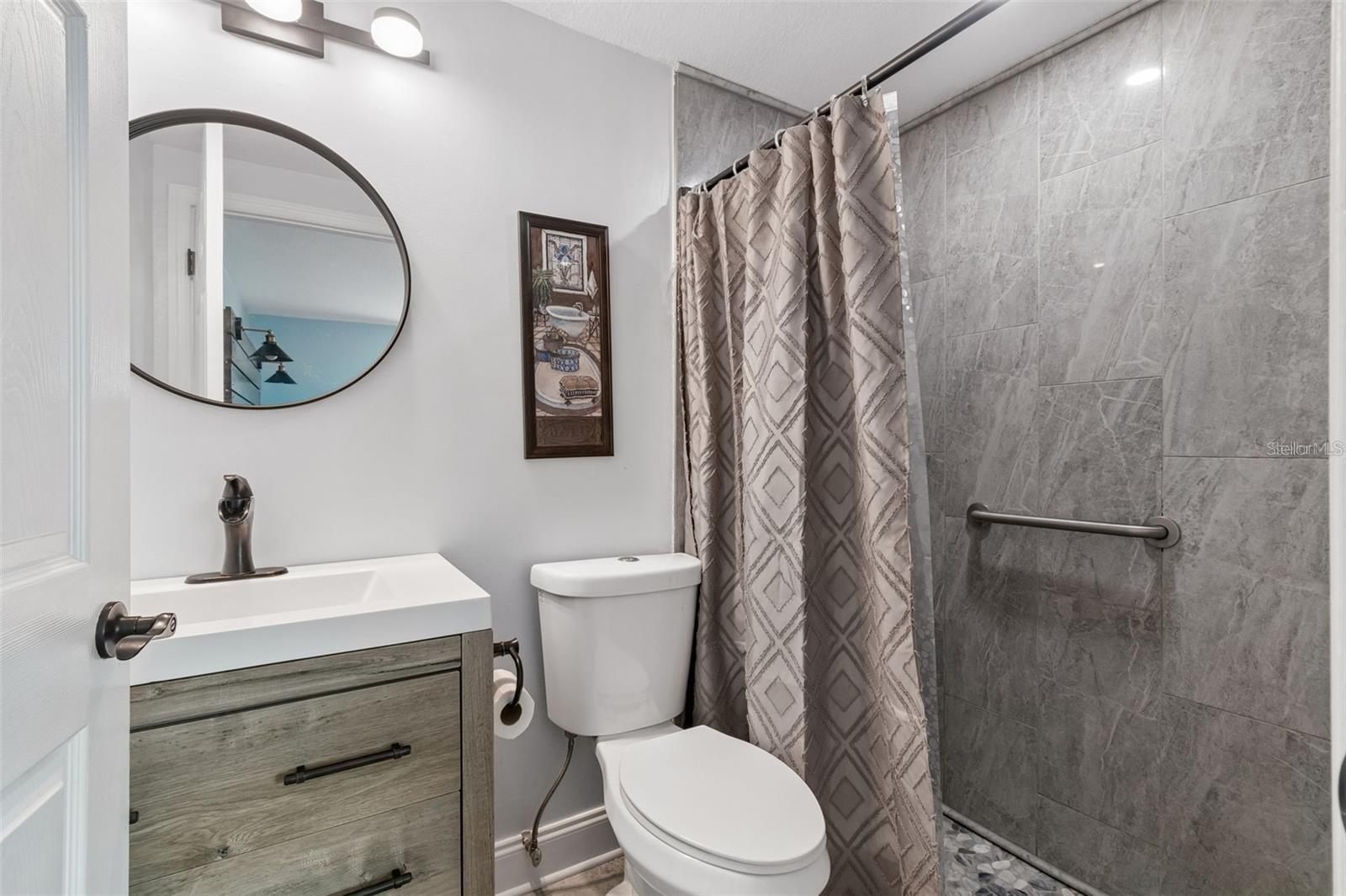 4306 NEWBURY DR — photo 22