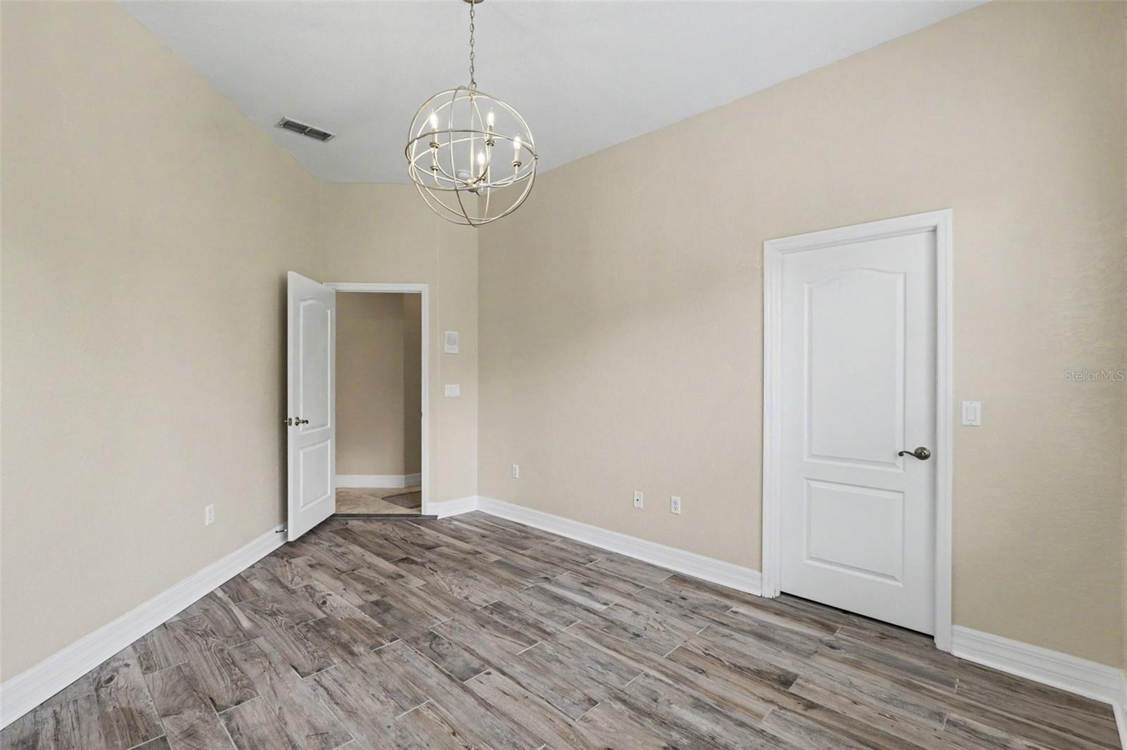 2912 HAMPTON PLACE CT — photo 35