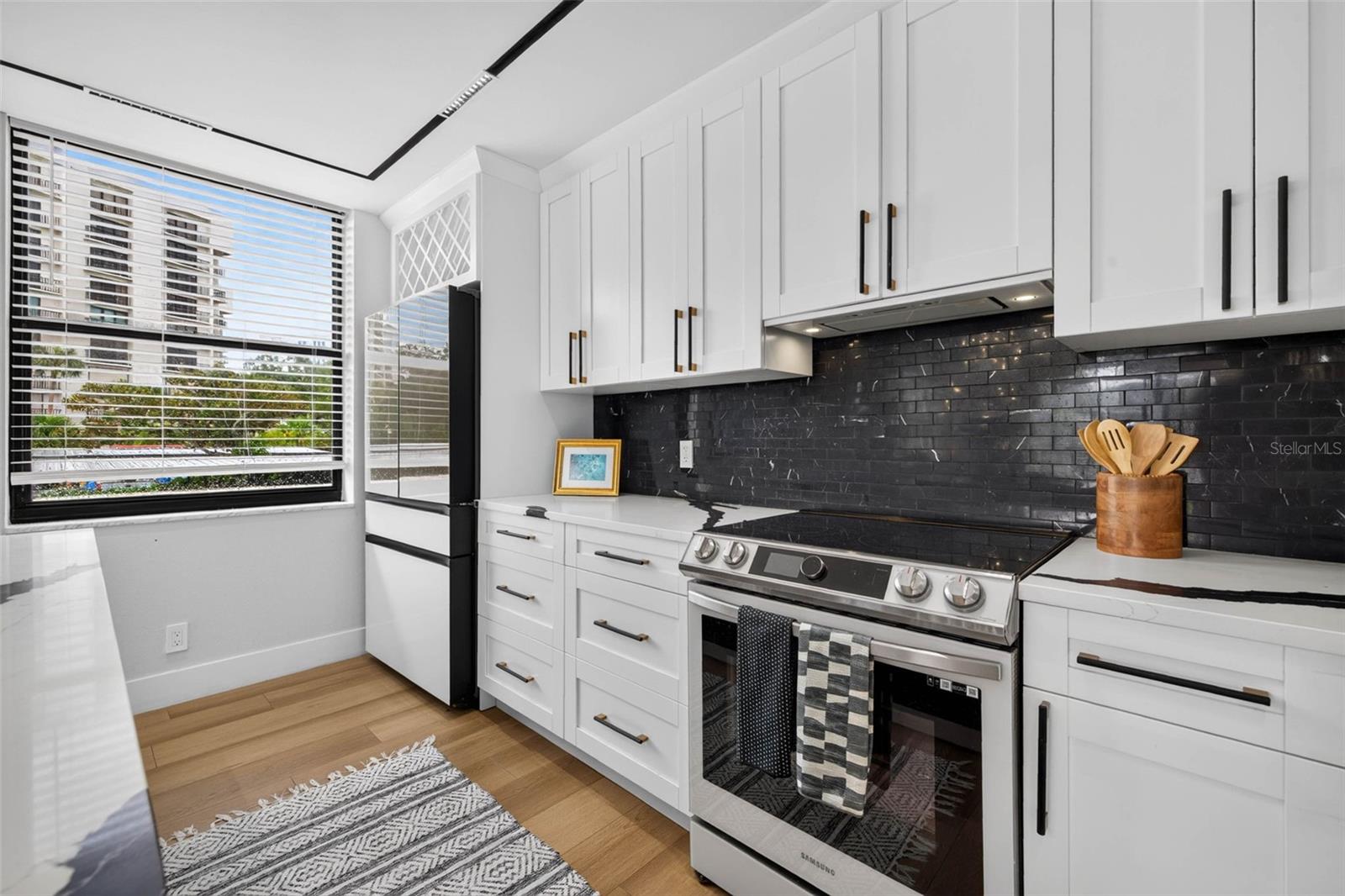 100 OAKMONT LN #204 — photo 4