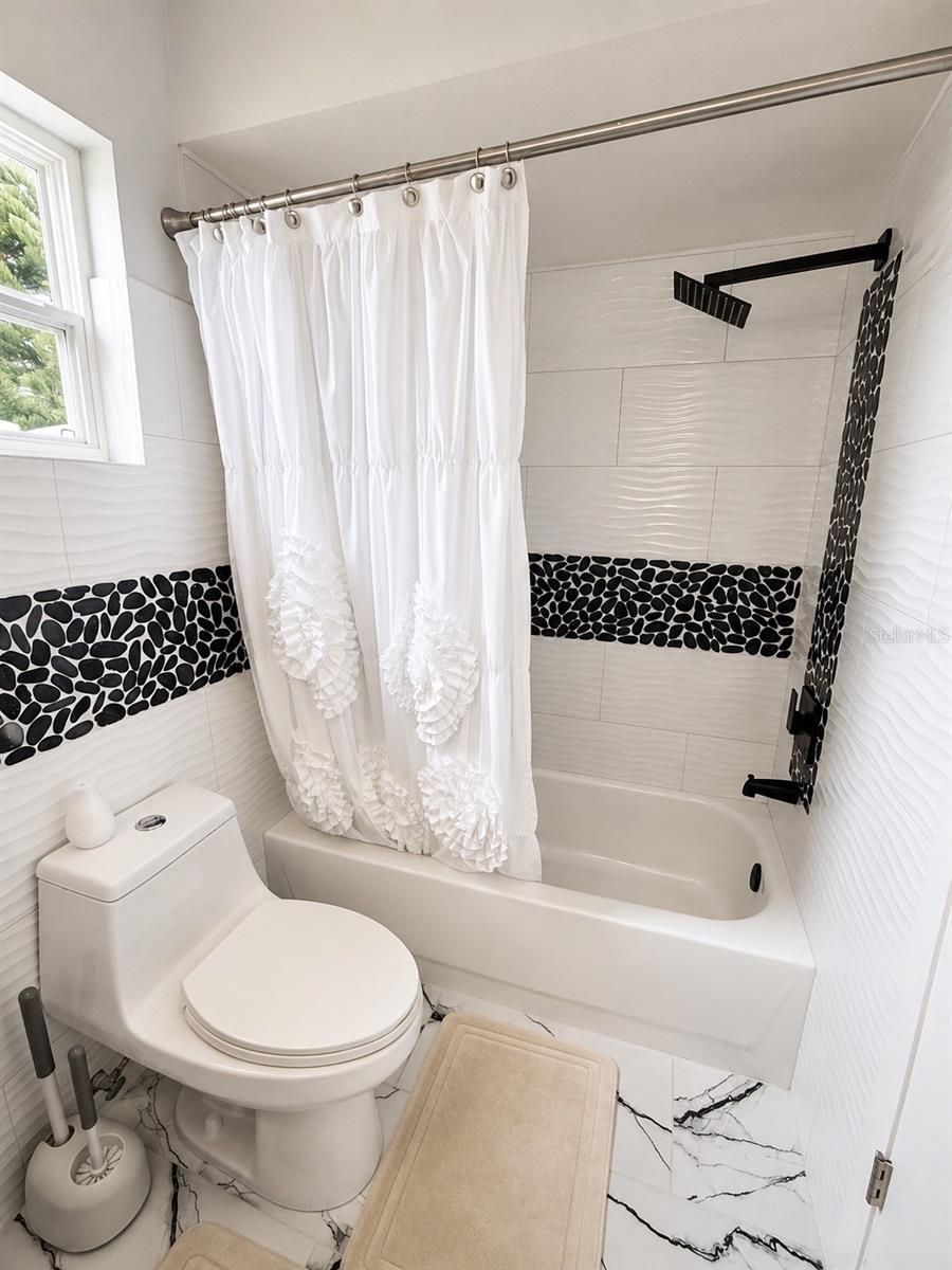3513 WESTMINISTER CT — photo 26