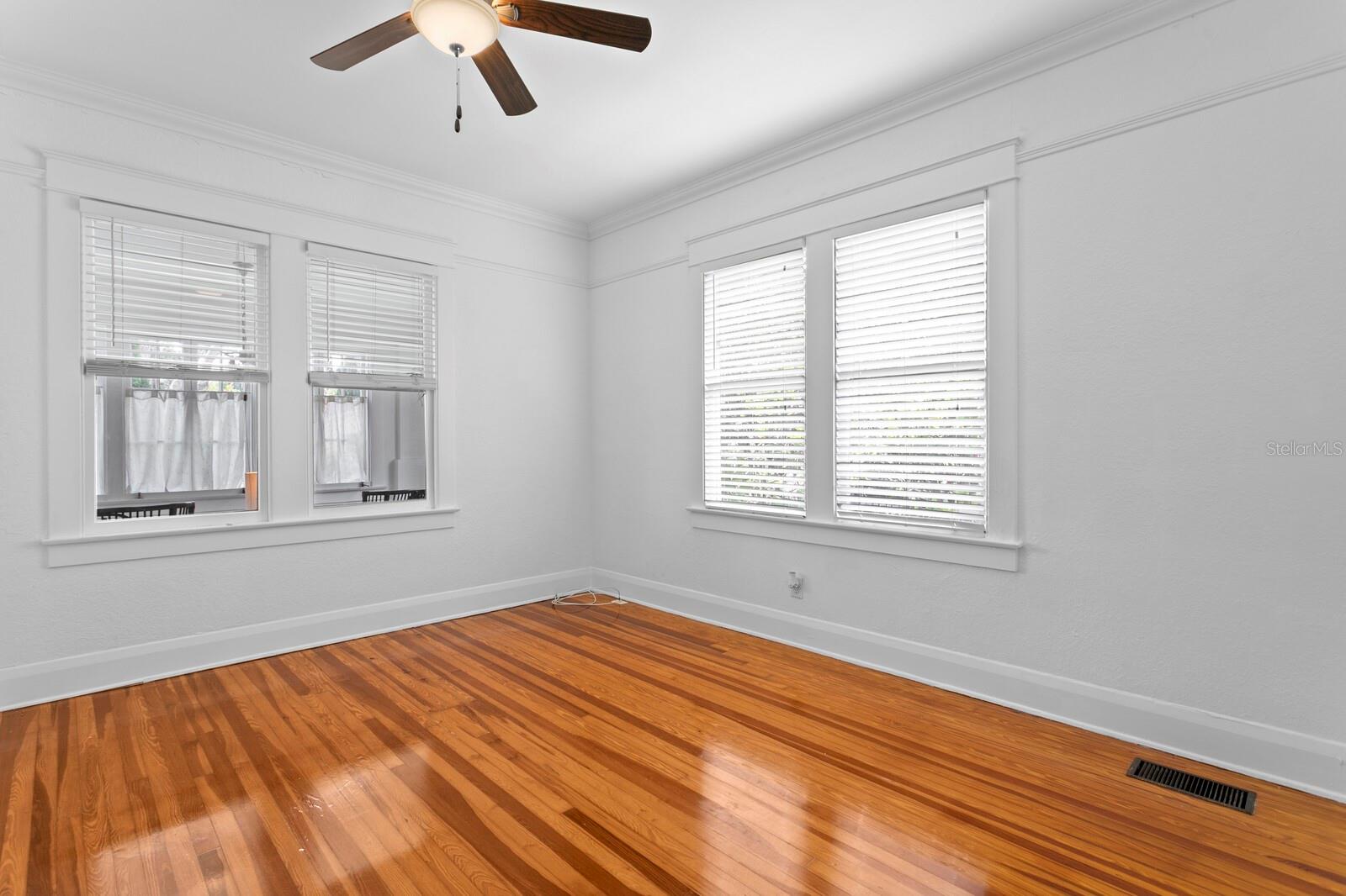 705 W WEST ST — photo 29