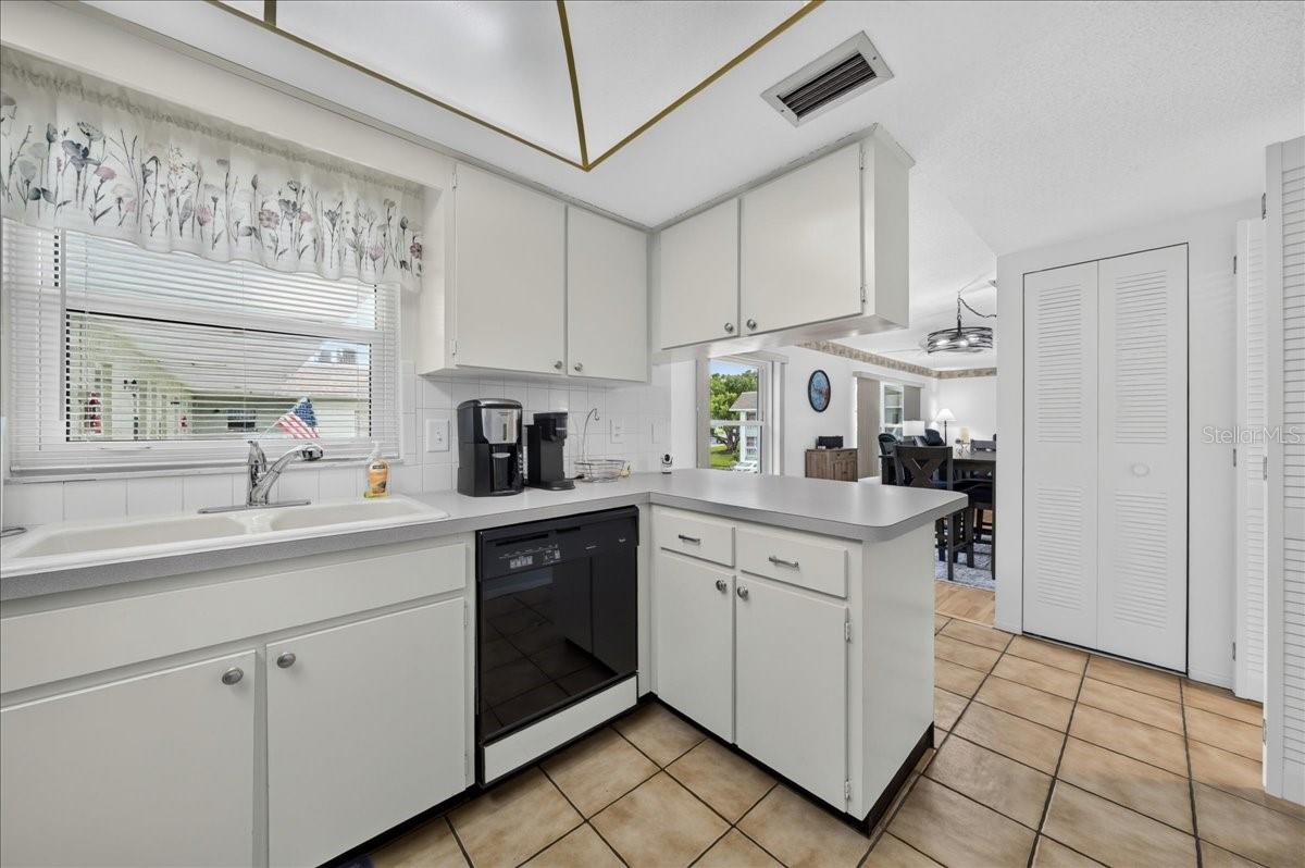 1250 S PINELLAS AVE #1008 — photo 14