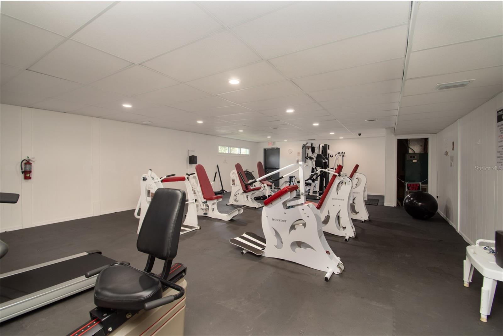1250 S PINELLAS AVE #1008 — photo 40