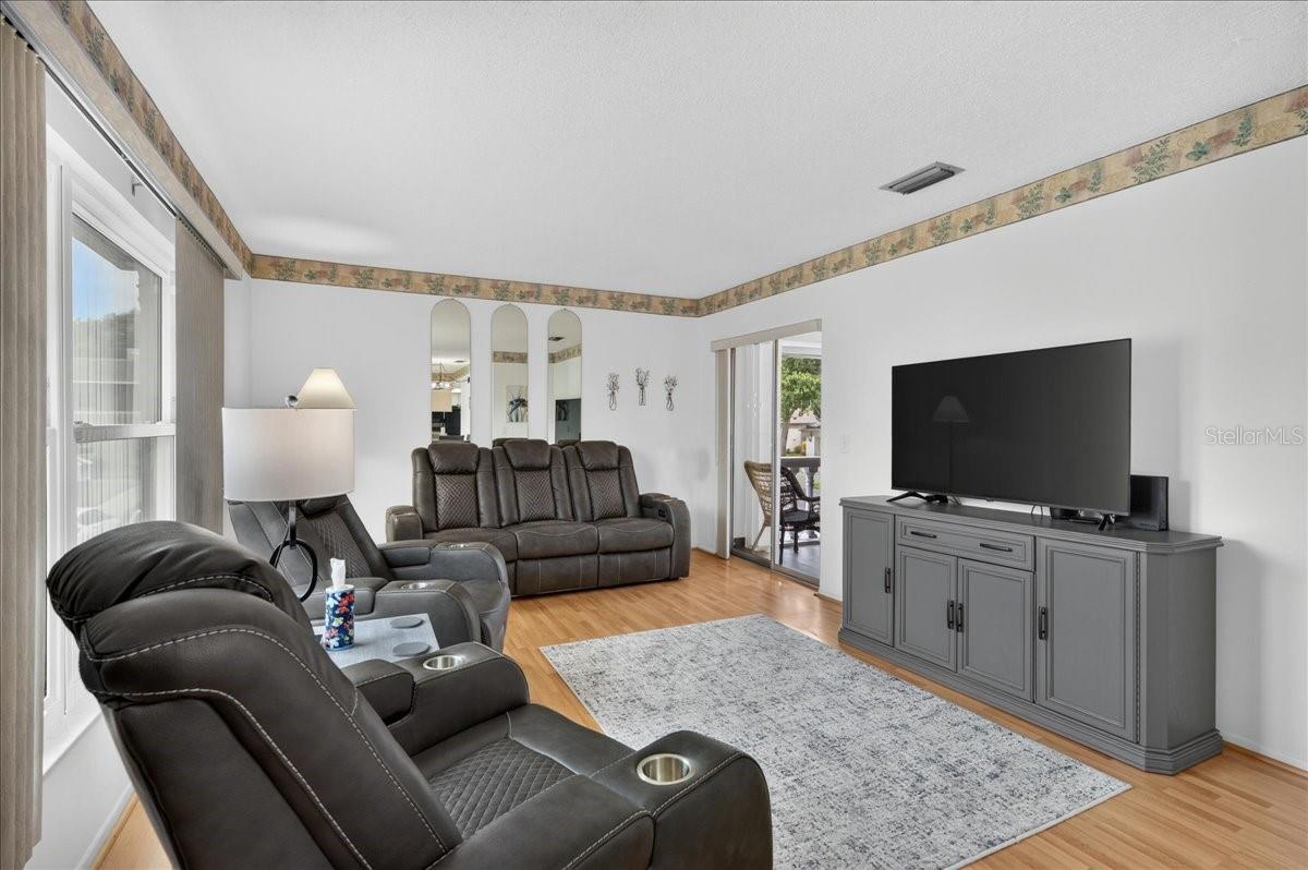 1250 S PINELLAS AVE #1008 — photo 8