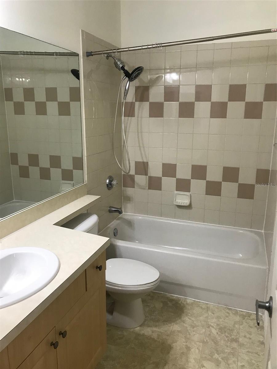 7635 PLANTATION CIR #7635 — photo 9