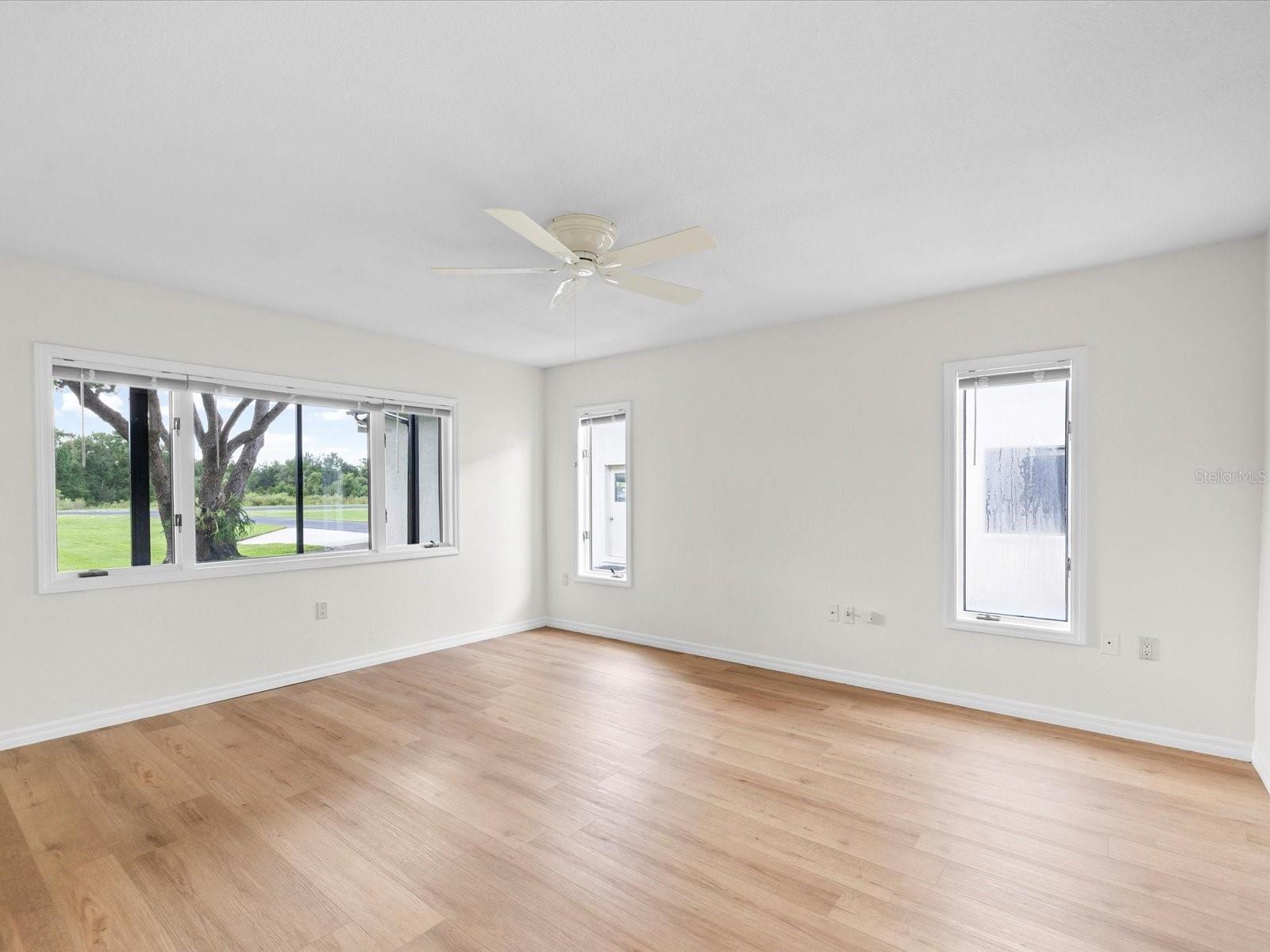 8720 AIRWAY BLVD — photo 23