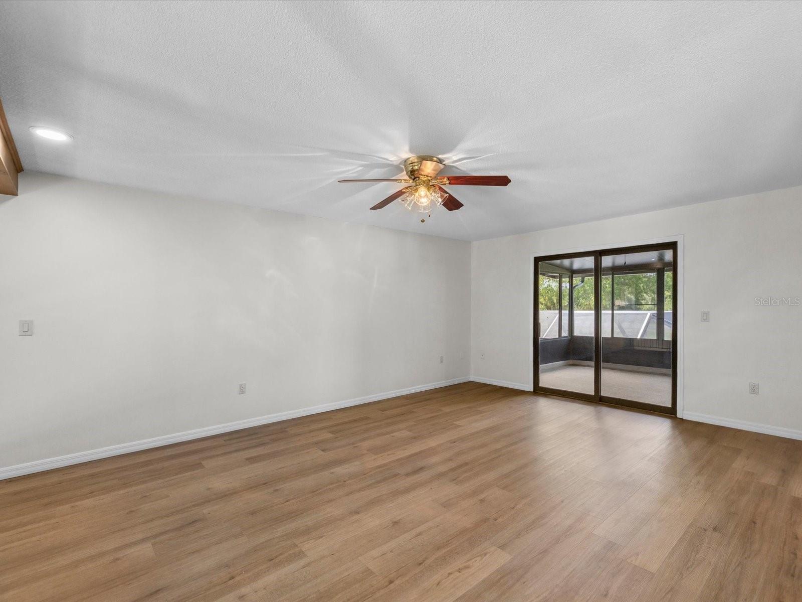 8720 AIRWAY BLVD — photo 34