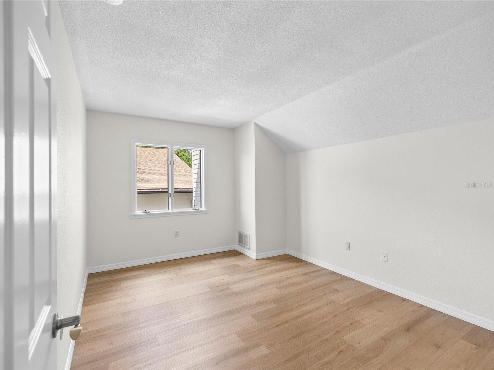 8720 AIRWAY BLVD — photo 41