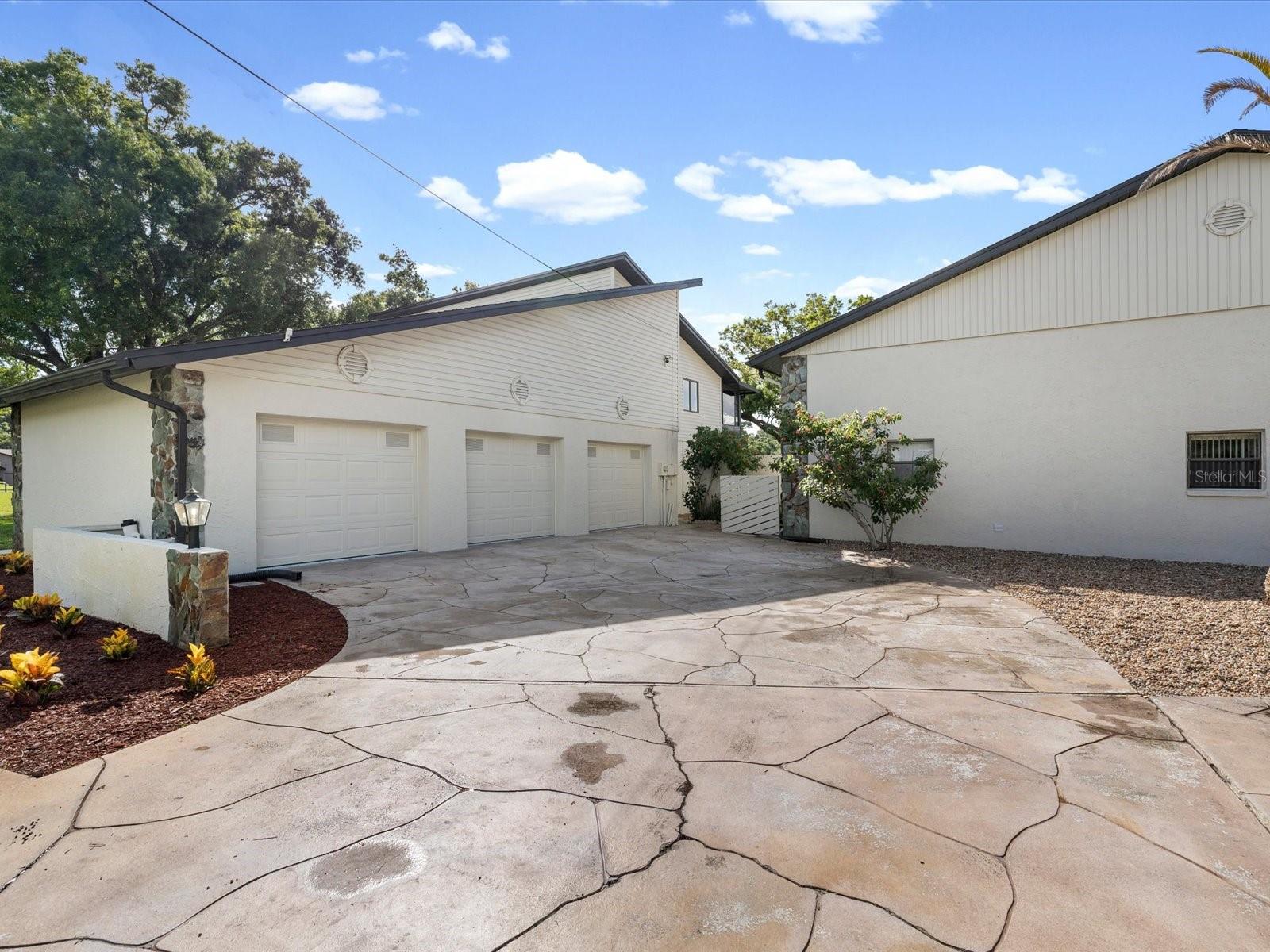 8720 AIRWAY BLVD — photo 57