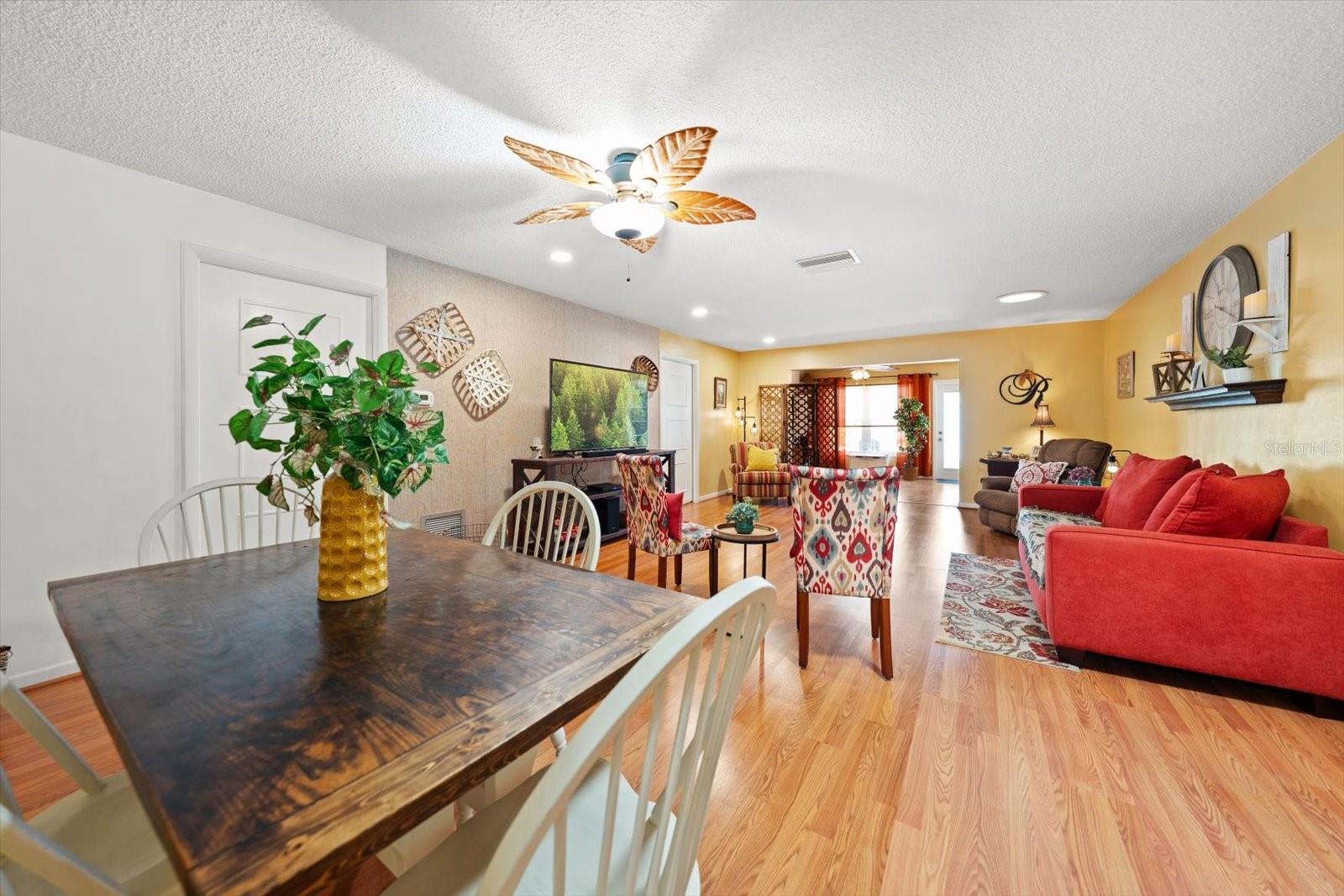 1651 S LAKE AVE #3 — photo 9