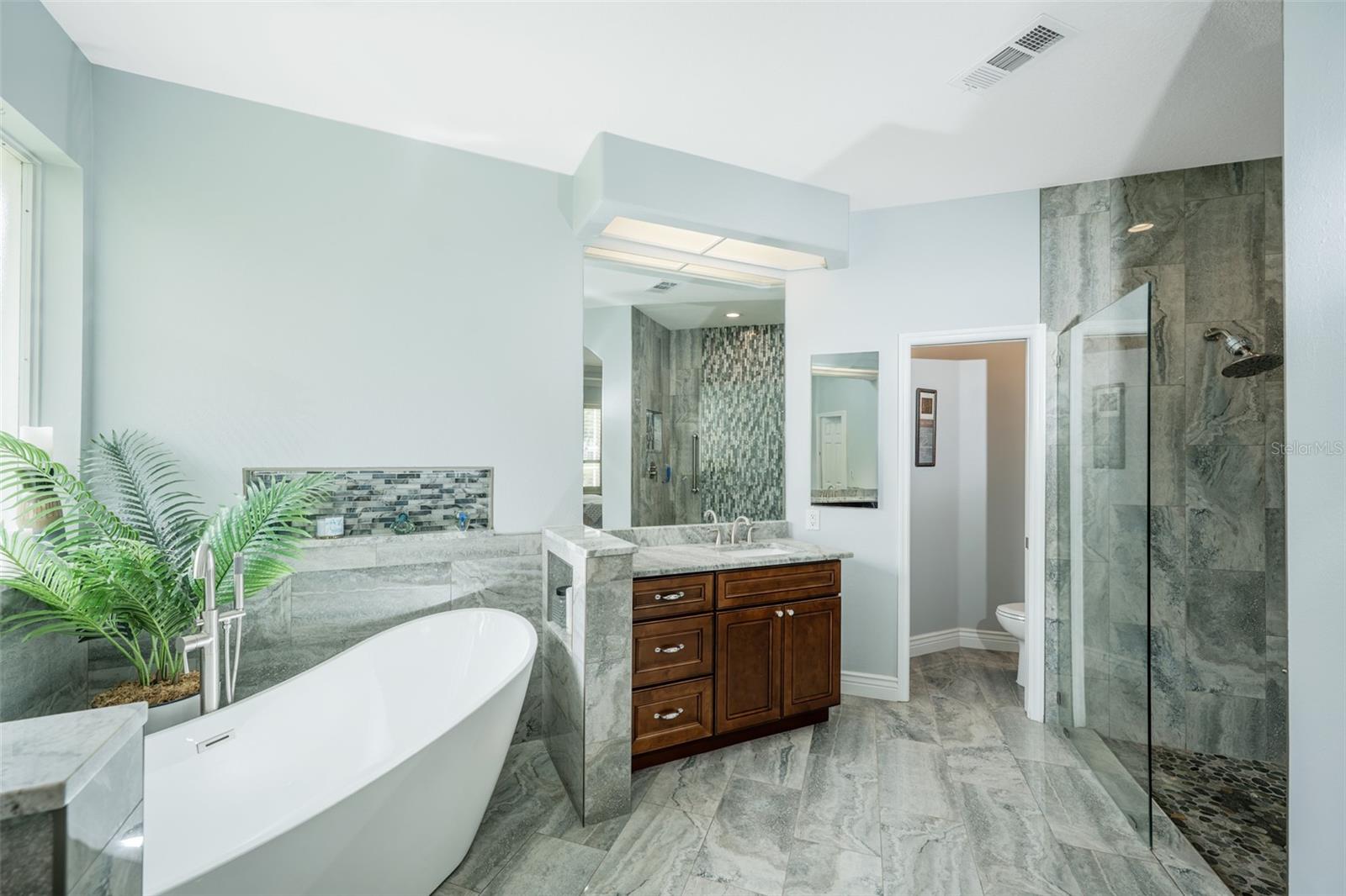 5429 BURNT HICKORY DR — photo 19