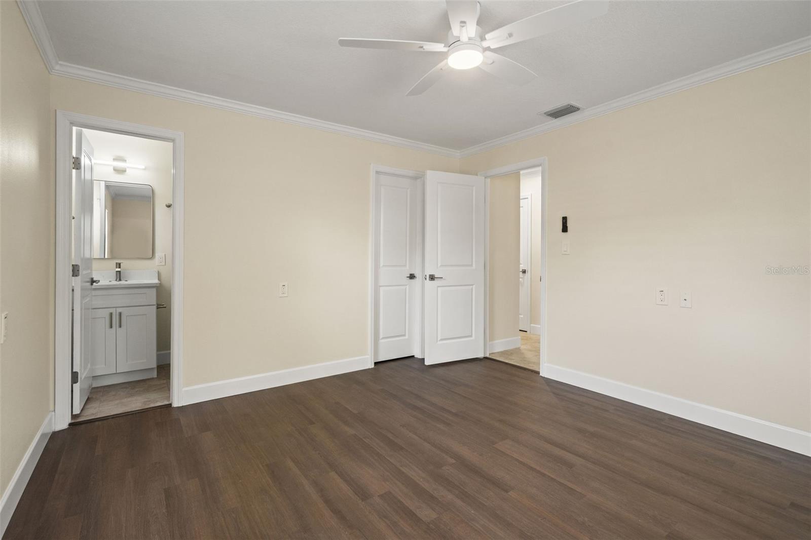 4247 HELENA ST NE — photo 19