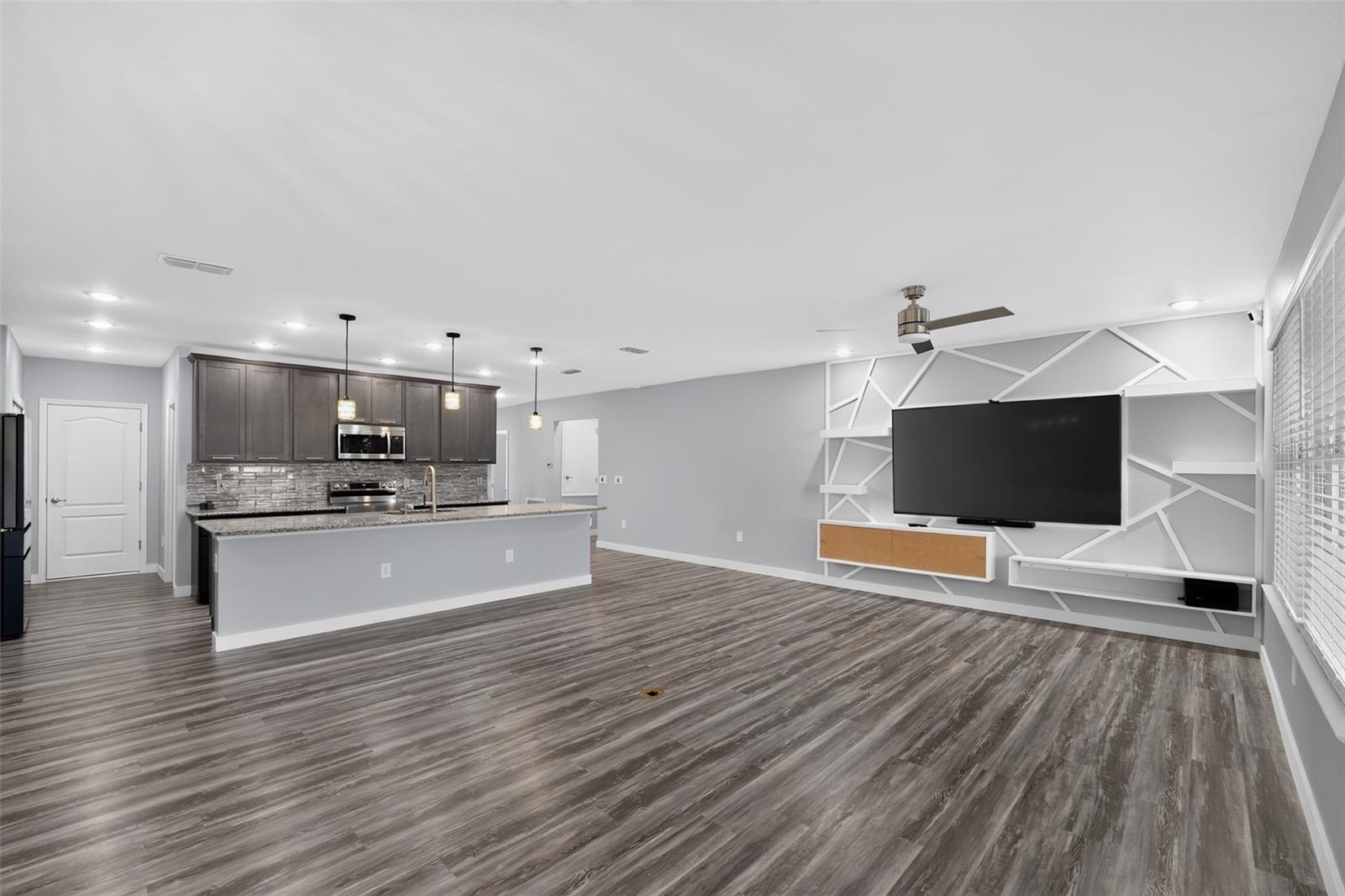 2595 HAGOPLAN LN — photo 9