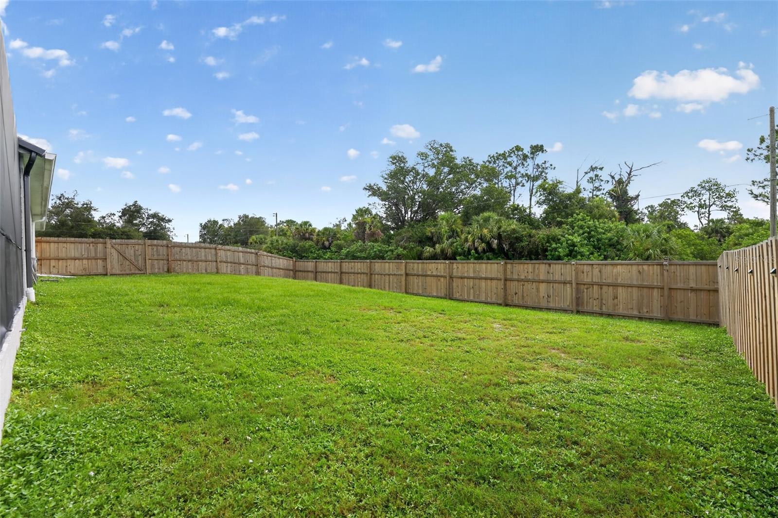 2595 HAGOPLAN LN — photo 41