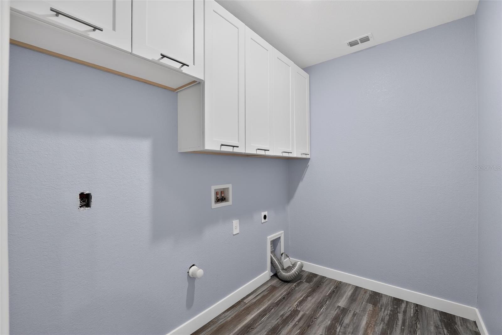 2595 HAGOPLAN LN — photo 24