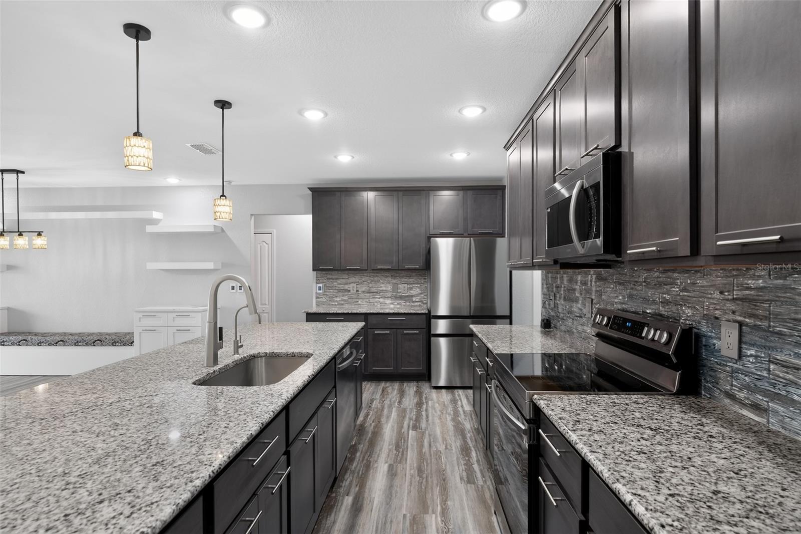 2595 HAGOPLAN LN — photo 12