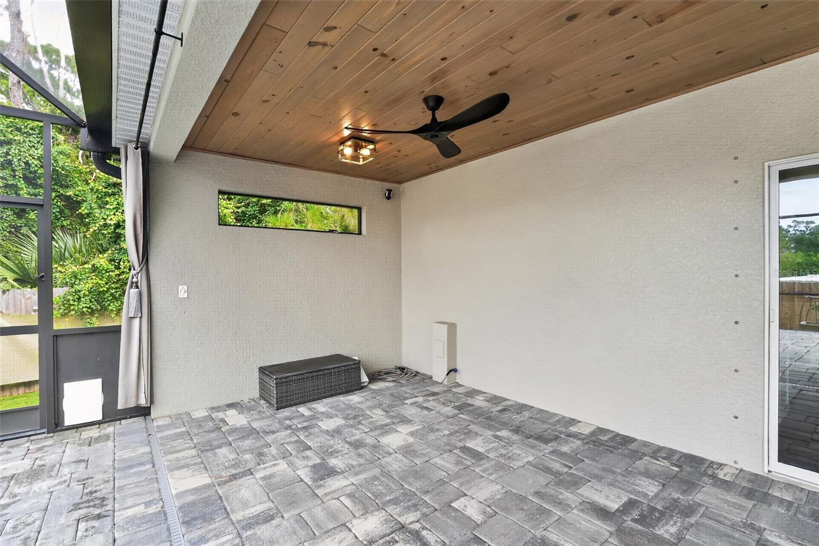2595 HAGOPLAN LN — photo 40