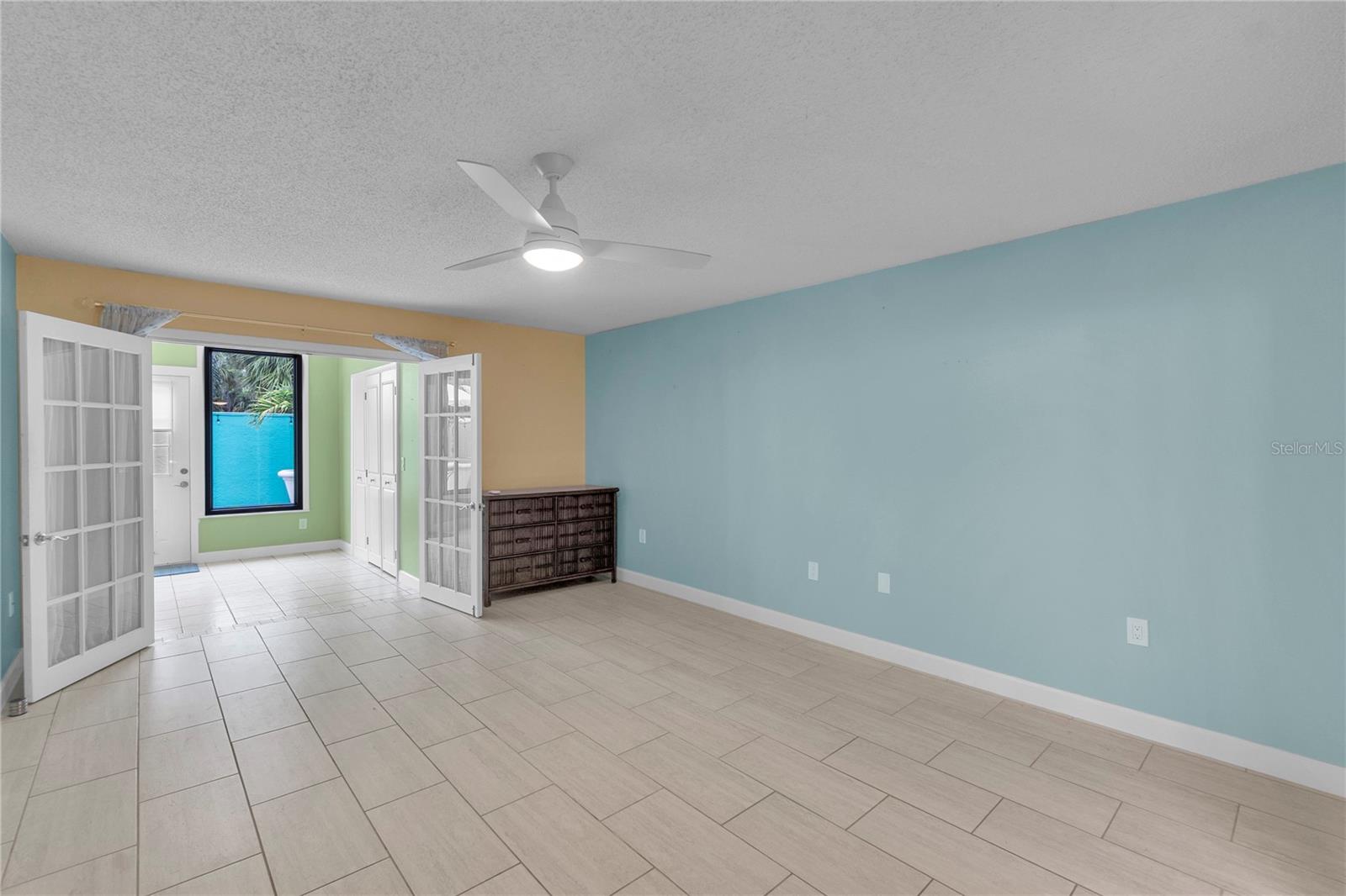511 LAKESIDE DR #511 — photo 15
