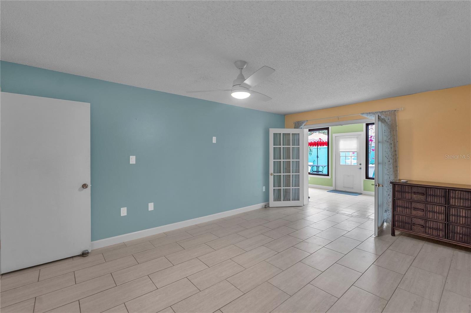 511 LAKESIDE DR #511 — photo 14
