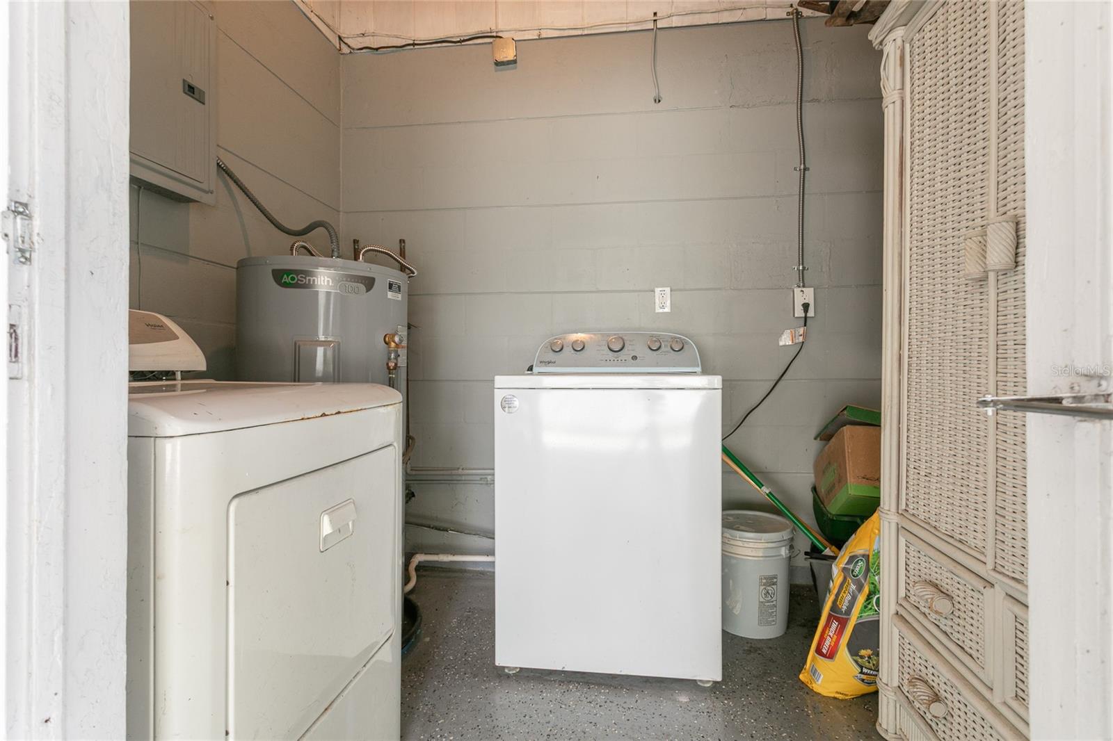6518 WALTON WAY — photo 27