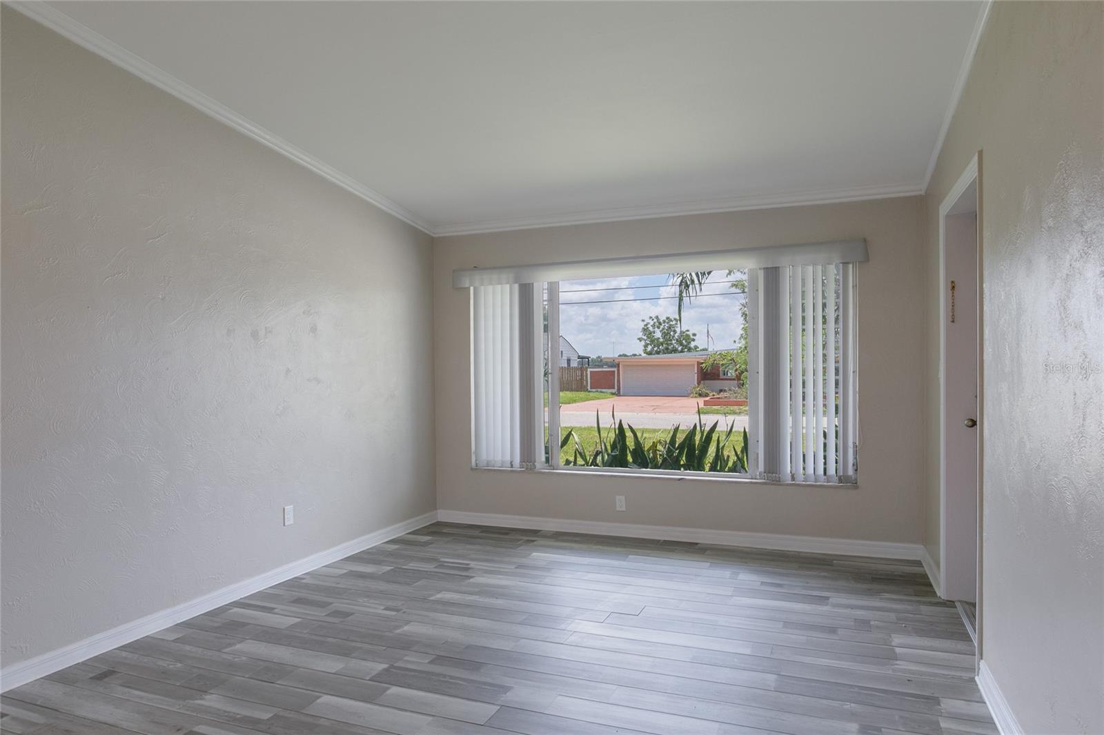 6518 WALTON WAY — photo 8