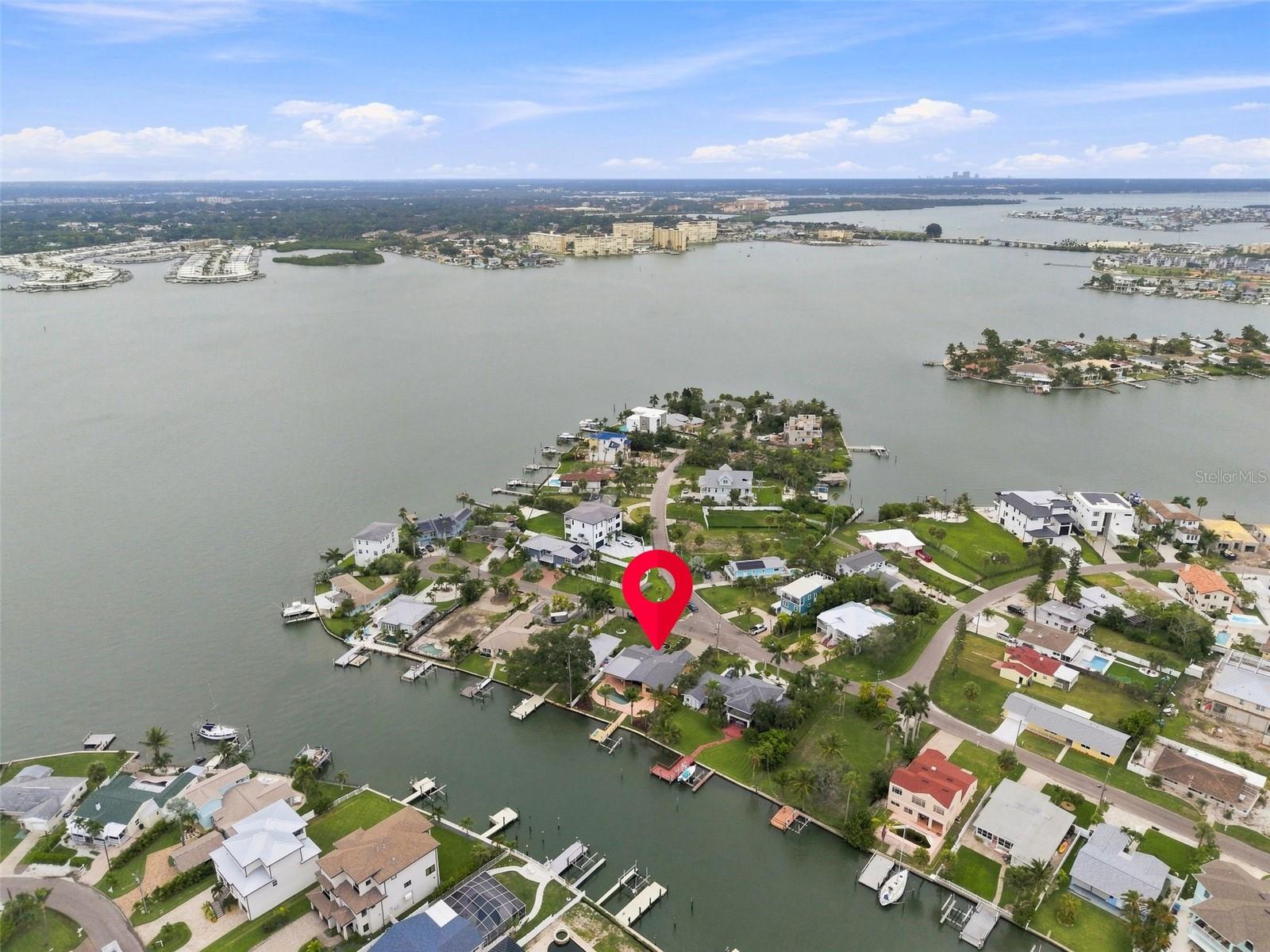 15918 REDINGTON DR — photo 69
