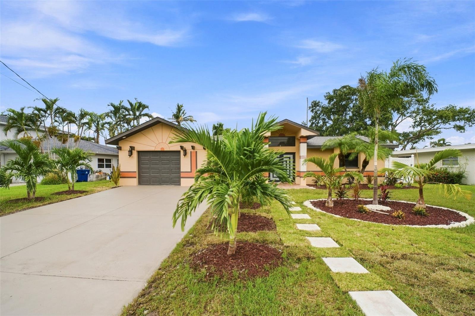 15918 REDINGTON DR — photo 4