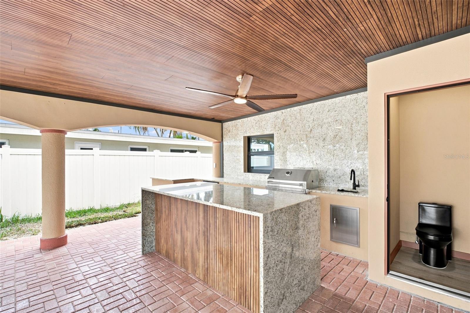 15918 REDINGTON DR — photo 45