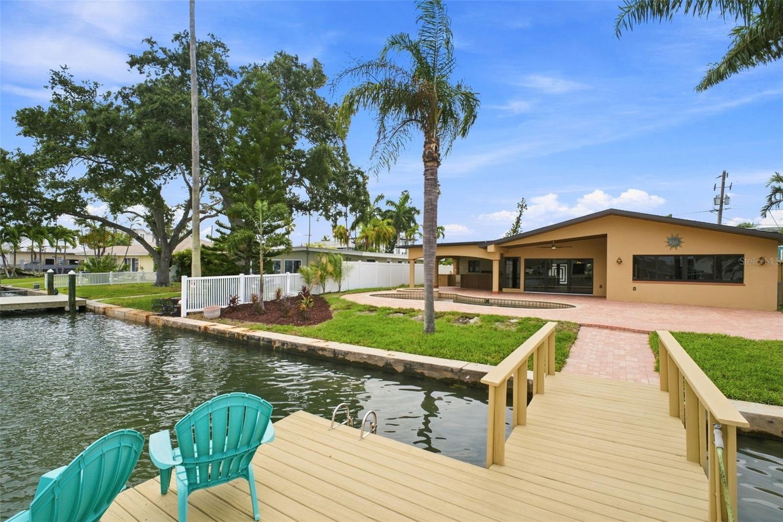 15918 REDINGTON DR — photo 56