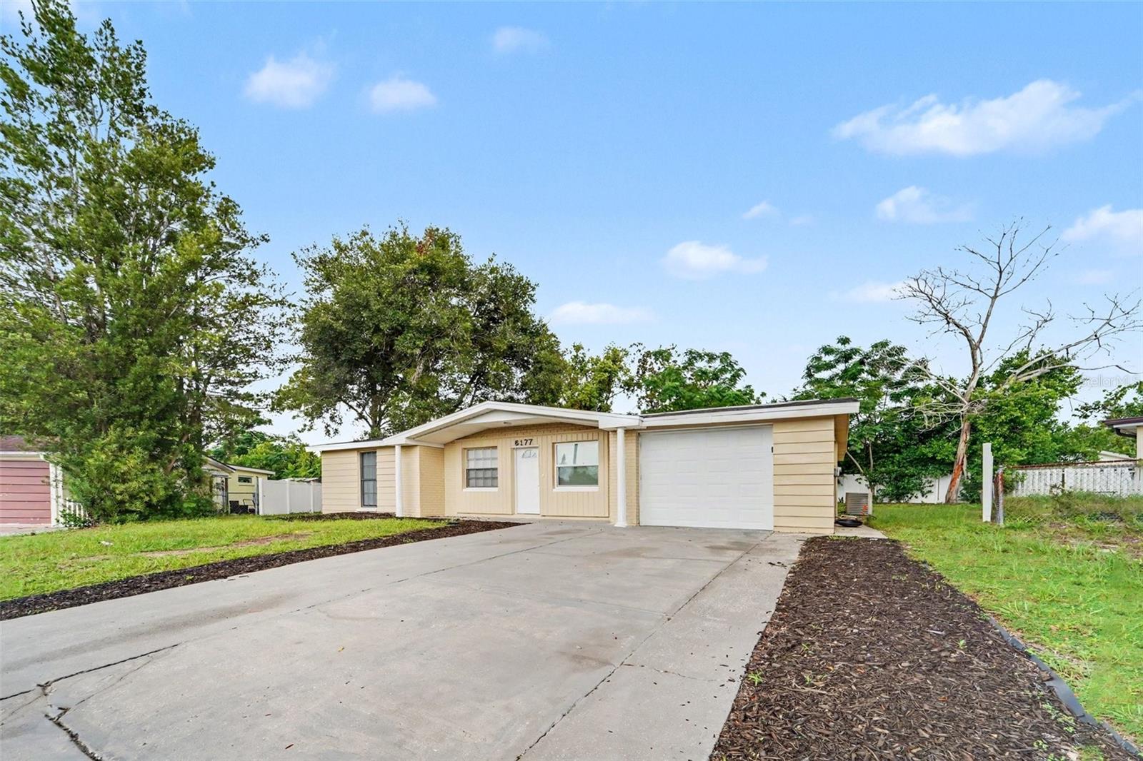 6177 MAPLEWOOD DR — photo 2