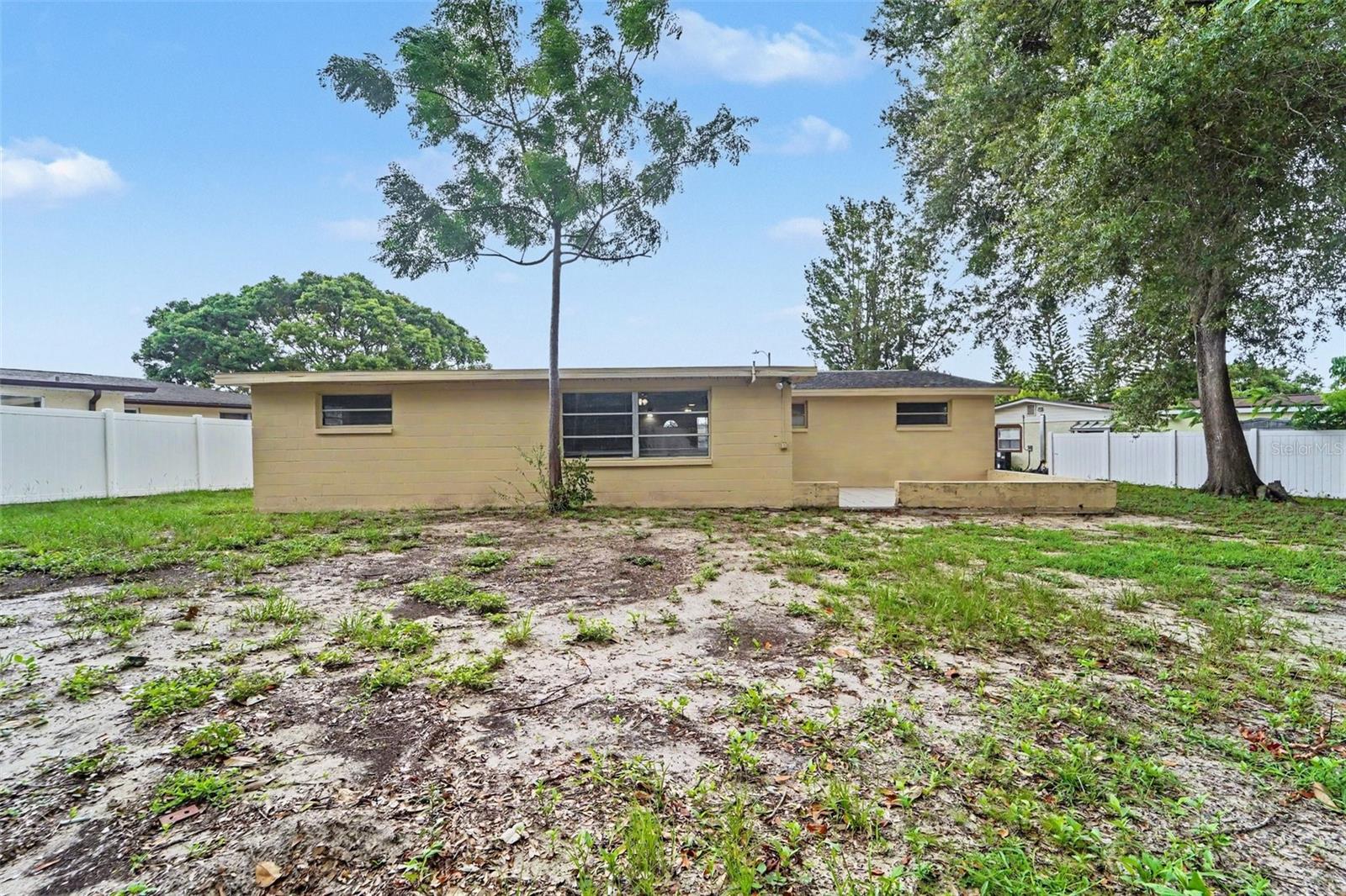 6177 MAPLEWOOD DR — photo 19