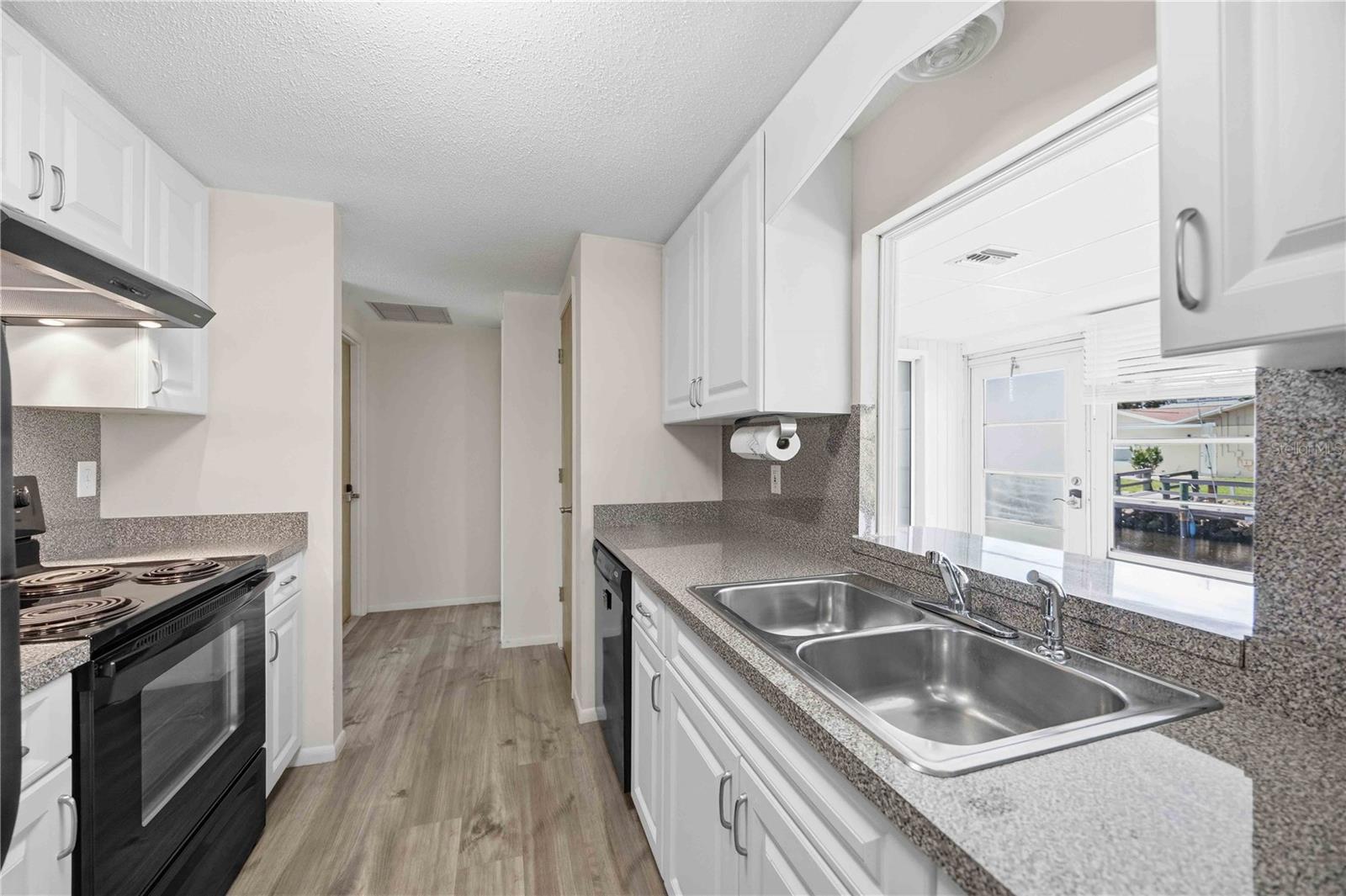 706 QUAIL CT — photo 11