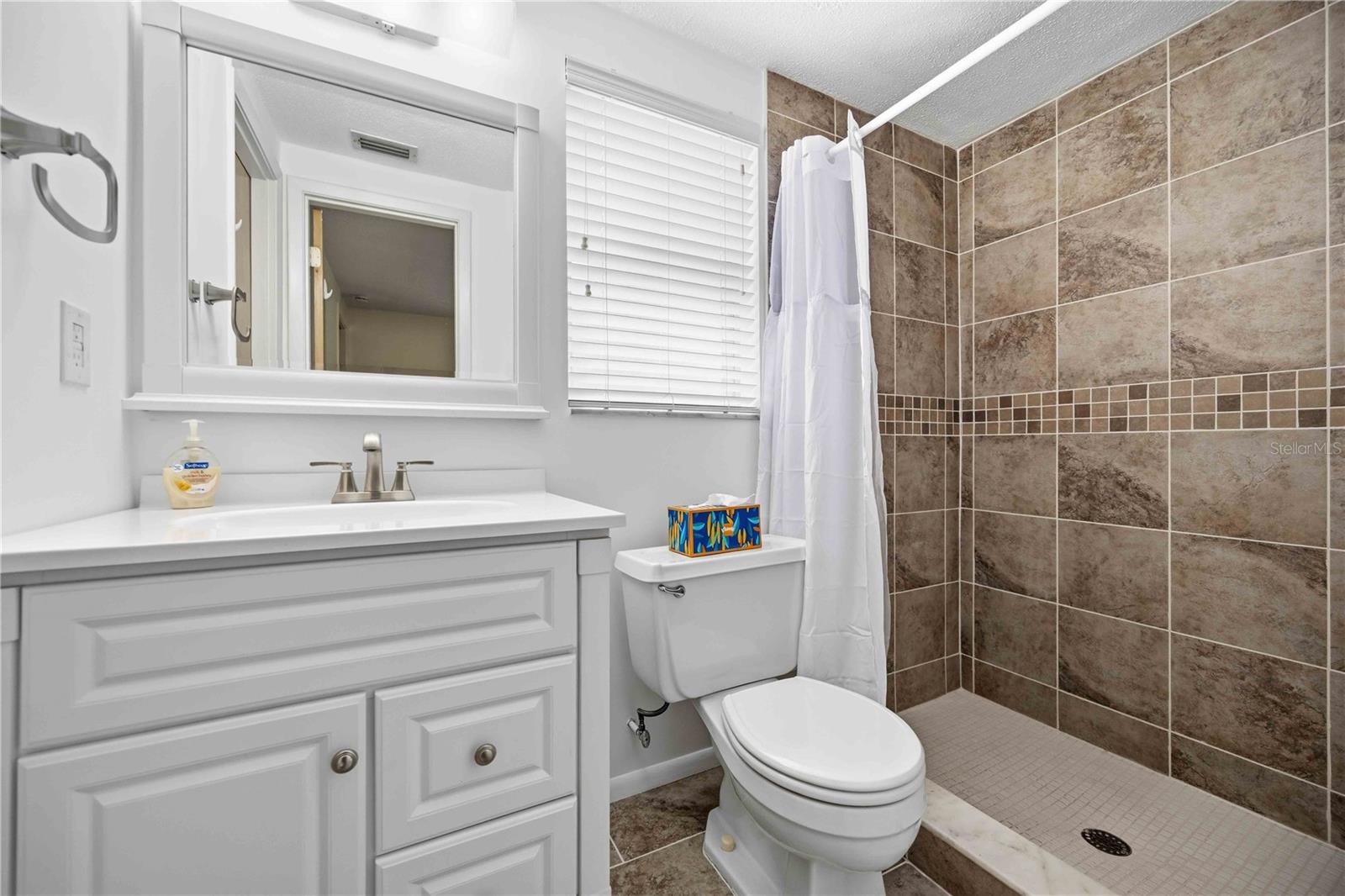 706 QUAIL CT — photo 15