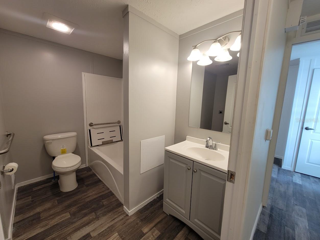 5700 HOLIDAY PARK BLVD — photo 21