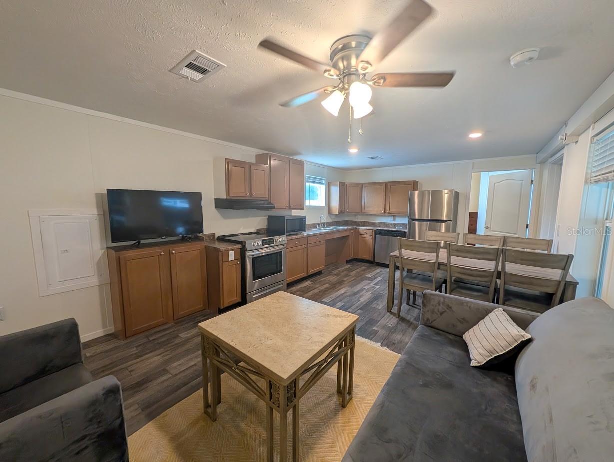 5700 HOLIDAY PARK BLVD — photo 6